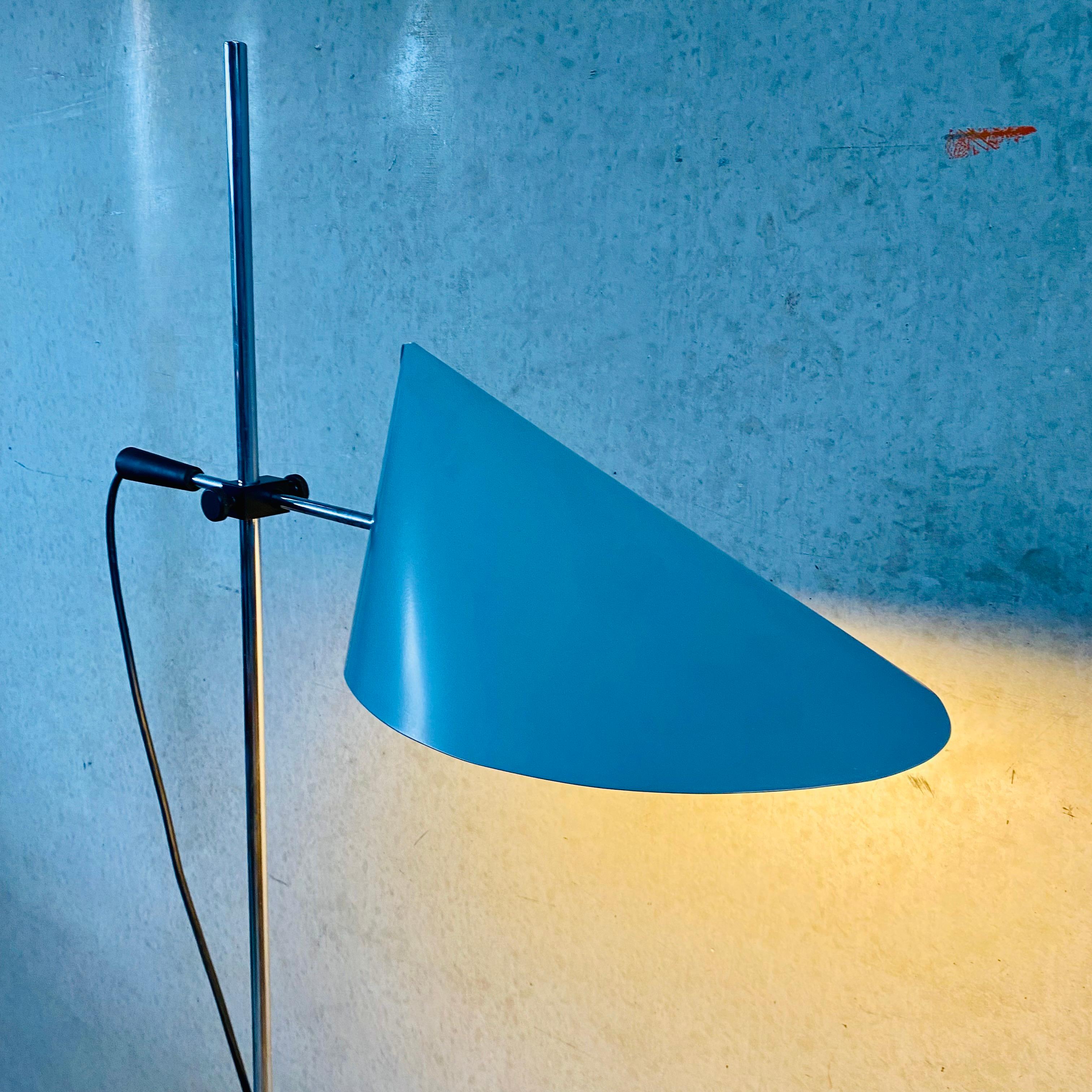 Mid-Century Floor Lamp D-2003 By Jan Jaspers For Raak Amsterdam Netherlands 1950 For Sale 7