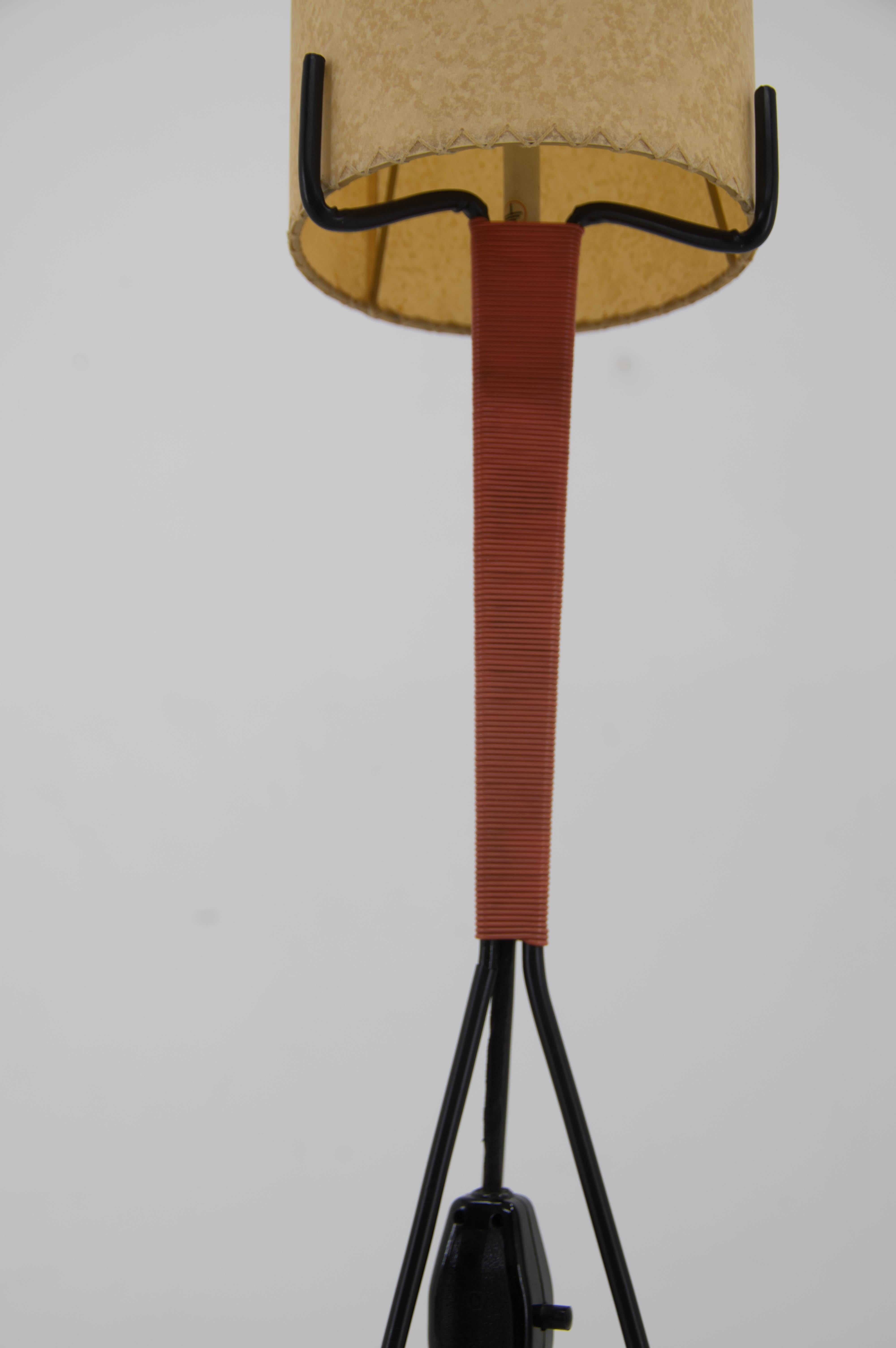 Mid-Century Floor Lamp, Europe, 1960s, Restored In Good Condition For Sale In Praha, CZ