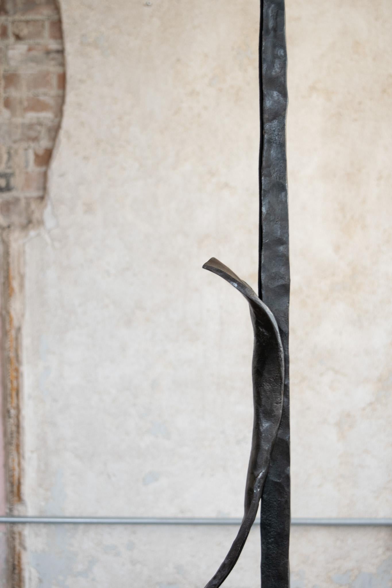 Brutalismo Lampada da terra del metà secolo in vendita