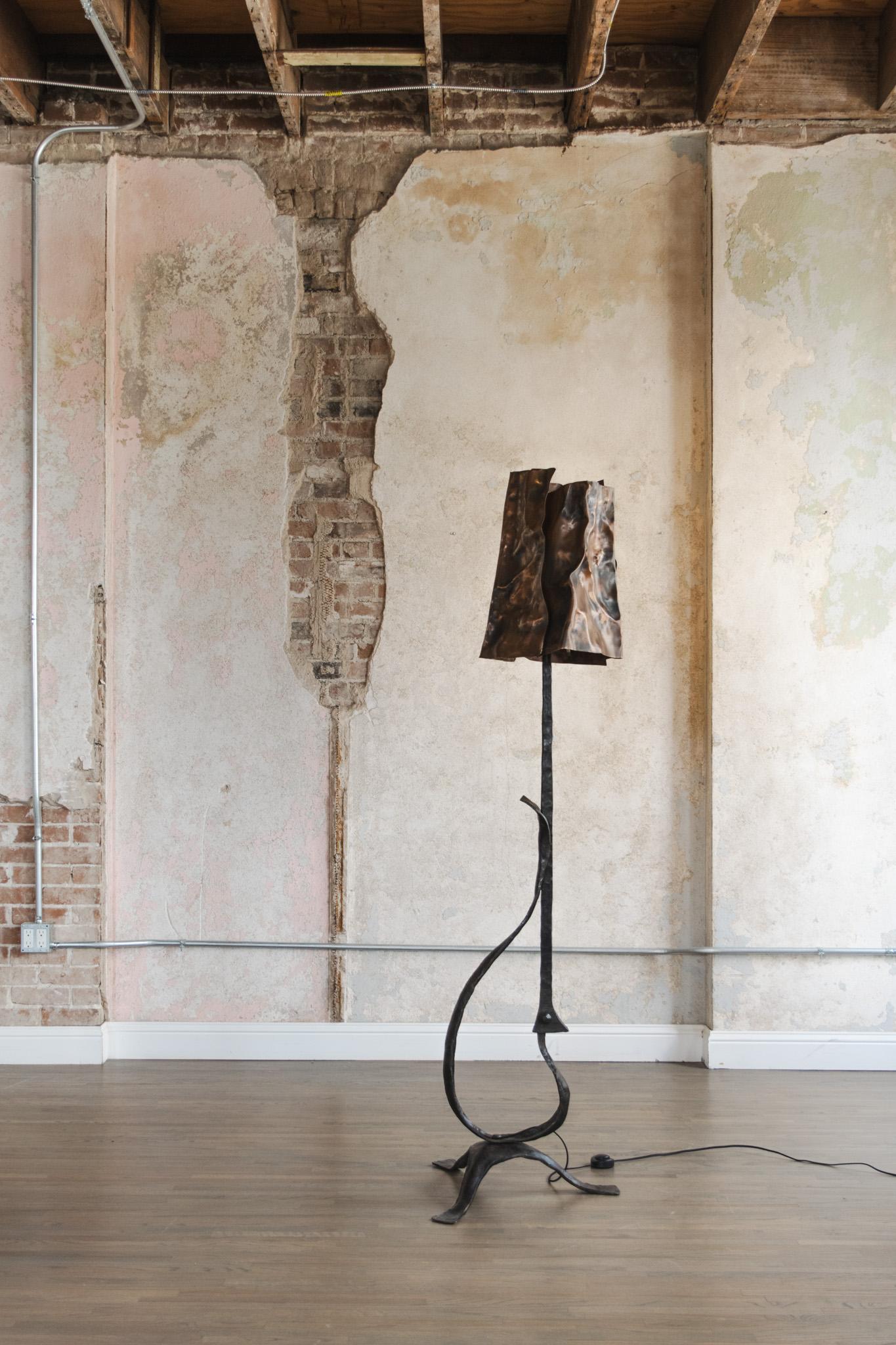 Metallo Lampada da terra del metà secolo in vendita