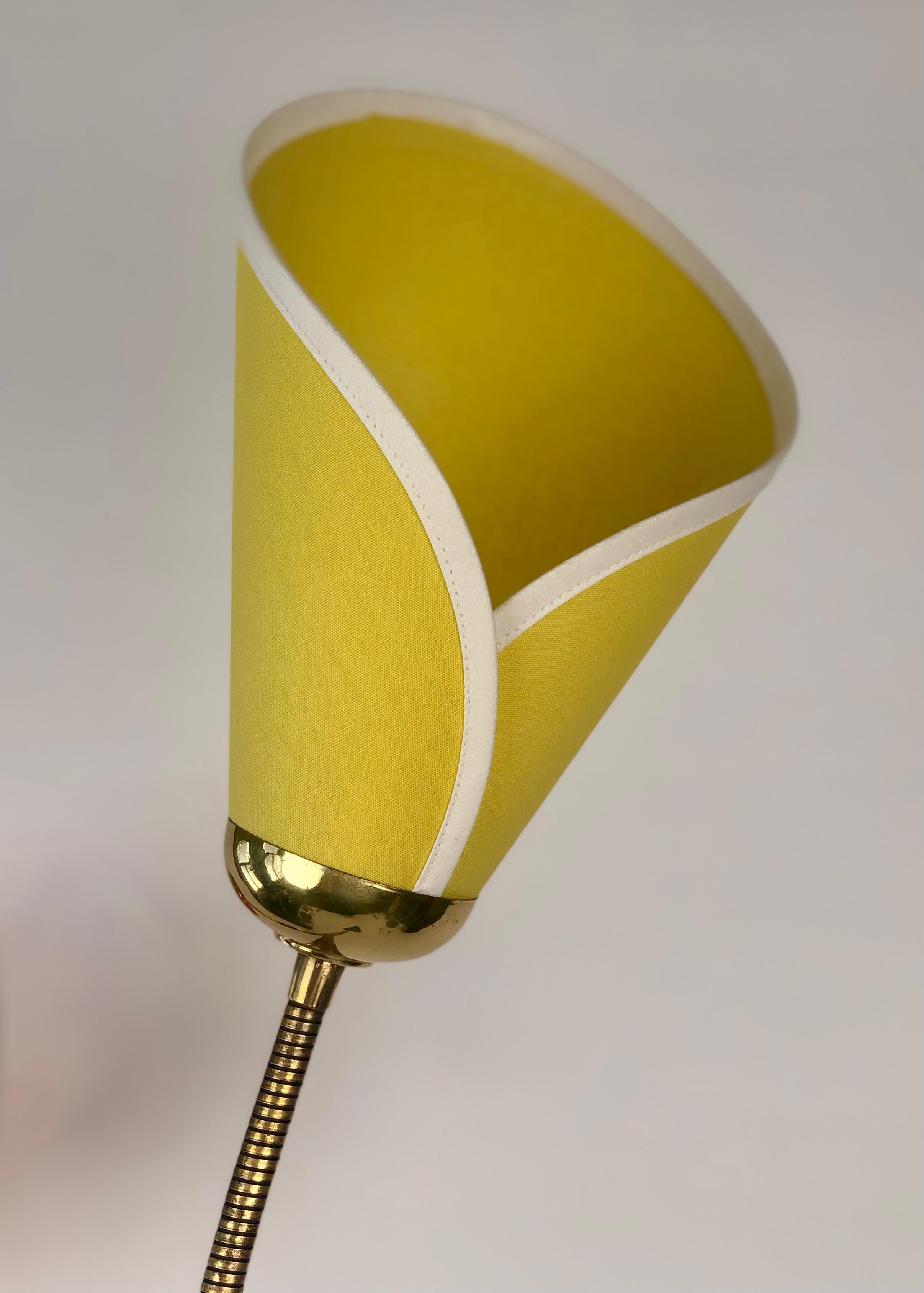 20th Century Mid-century Floor Lamp from Italy with Two Shades mounted on flexible arms For Sale