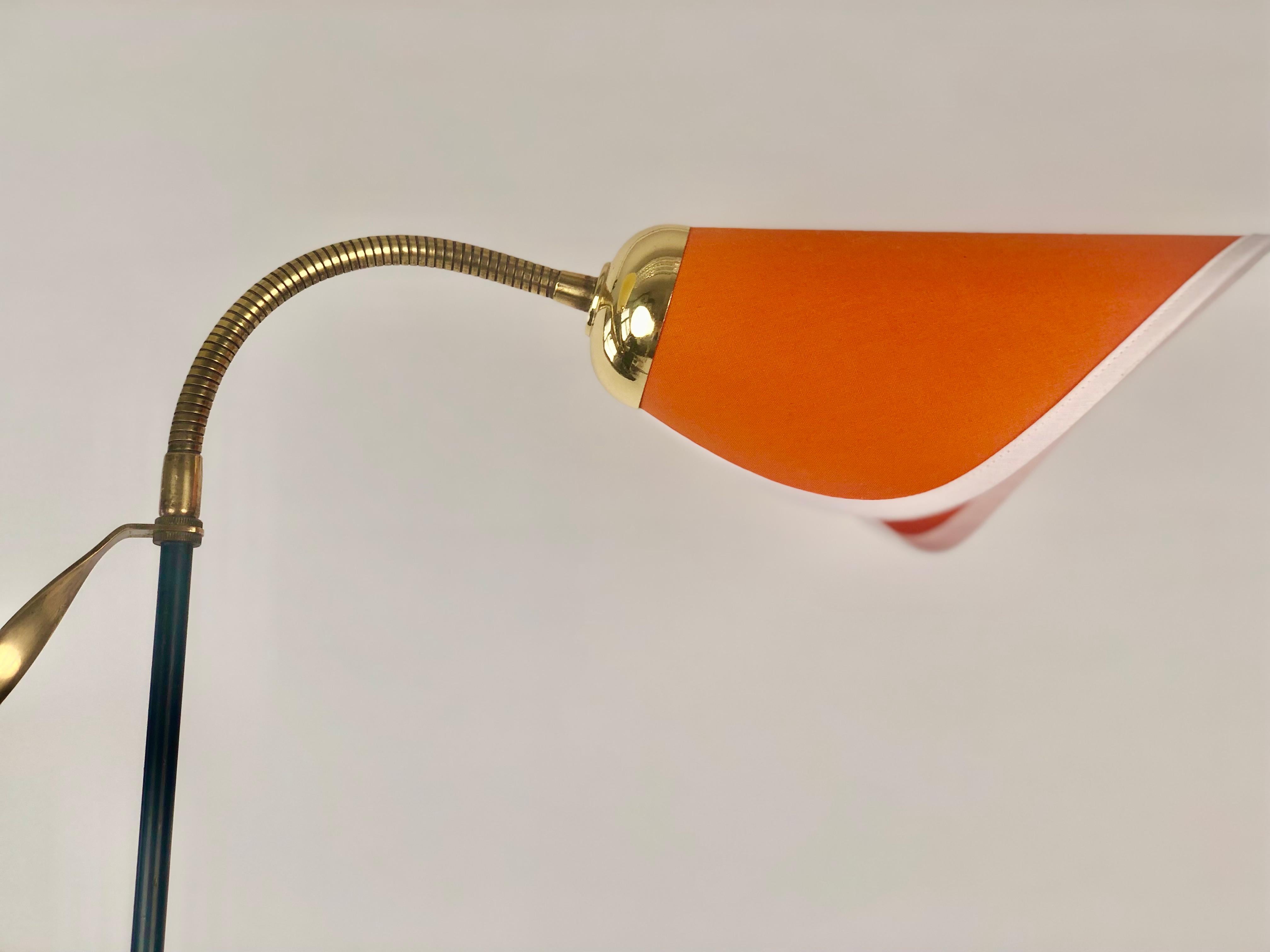 Mid-century Floor Lamp from Italy with Two Shades mounted on flexible arms For Sale 1