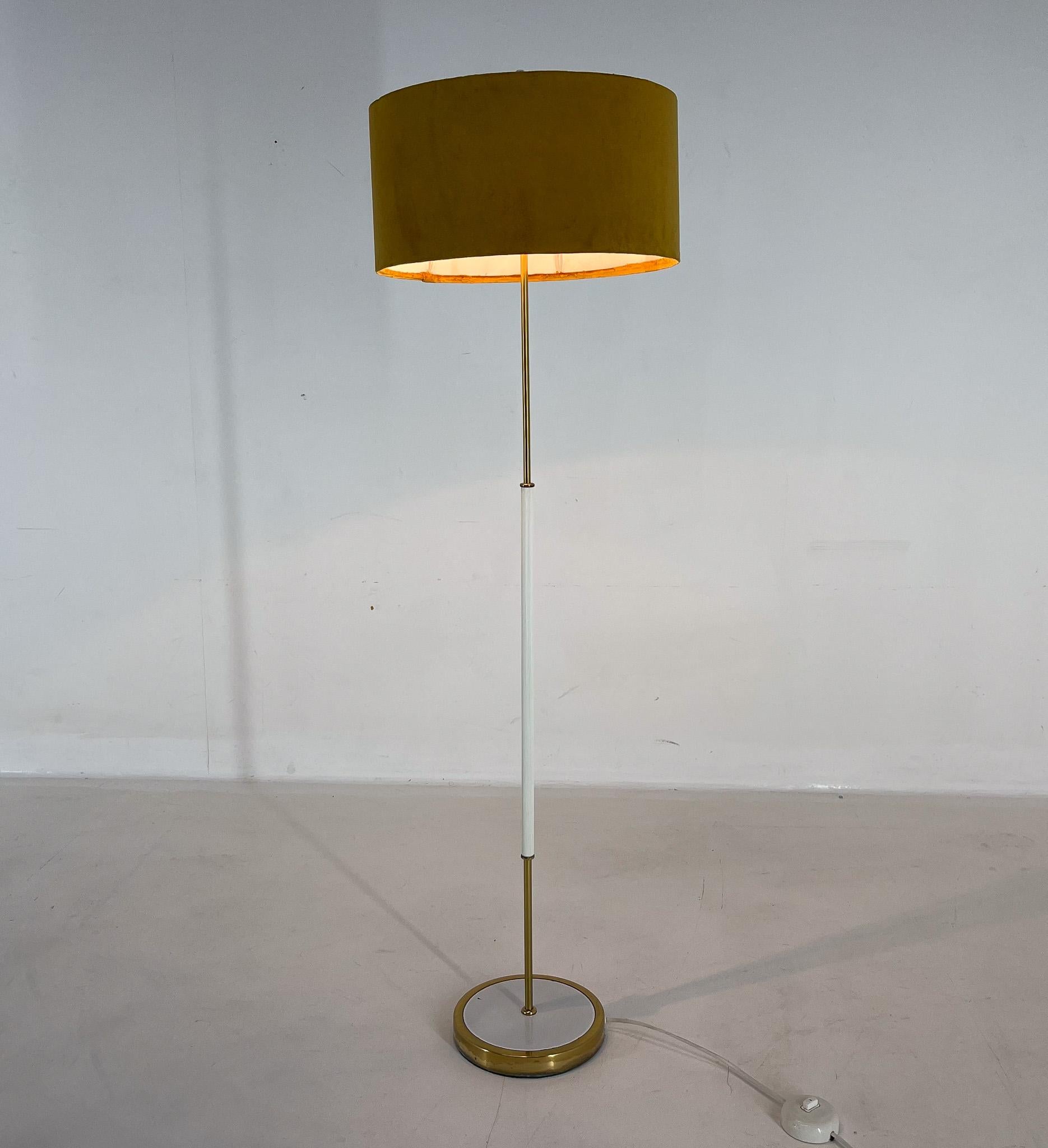Mid Century Floor Lamp, Germany, 1970's, New Handmade Lampshade For Sale 6