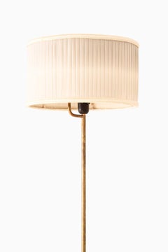 Stehlampe im Mid-Century-Stil aus Messing, Stoff und Metall von Hans-Agne Jakobsson, 1950er Jahre