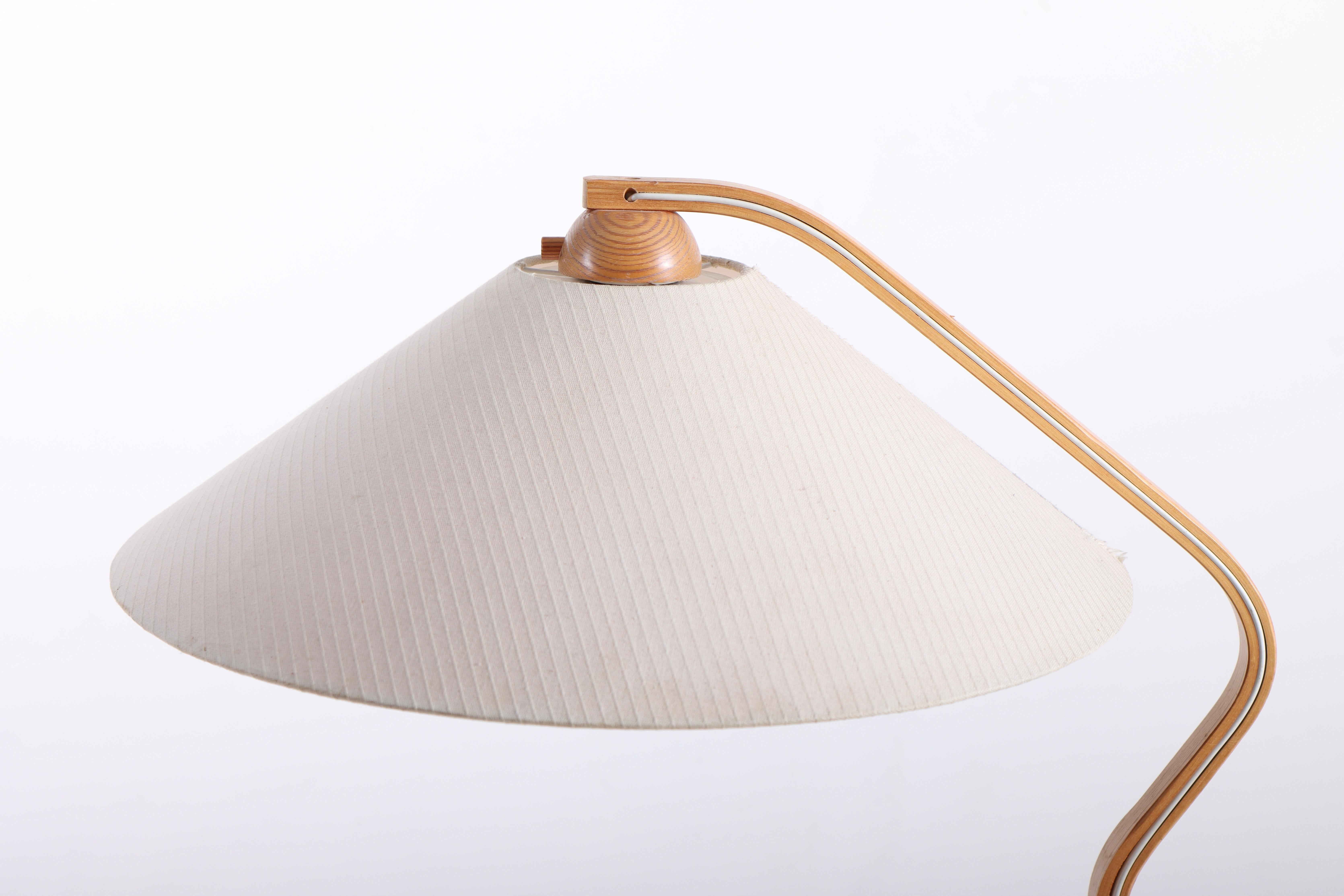 Floor lamp in pine, designed and made in Denmark, 1960s.