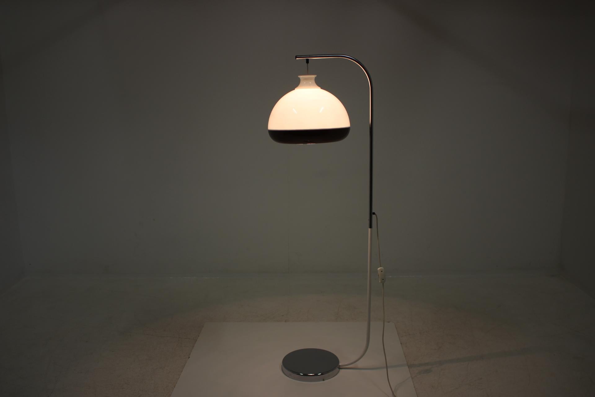 Late 20th Century Midcentury Floor Lamp in Style of Harvey Guzzini, 1970s