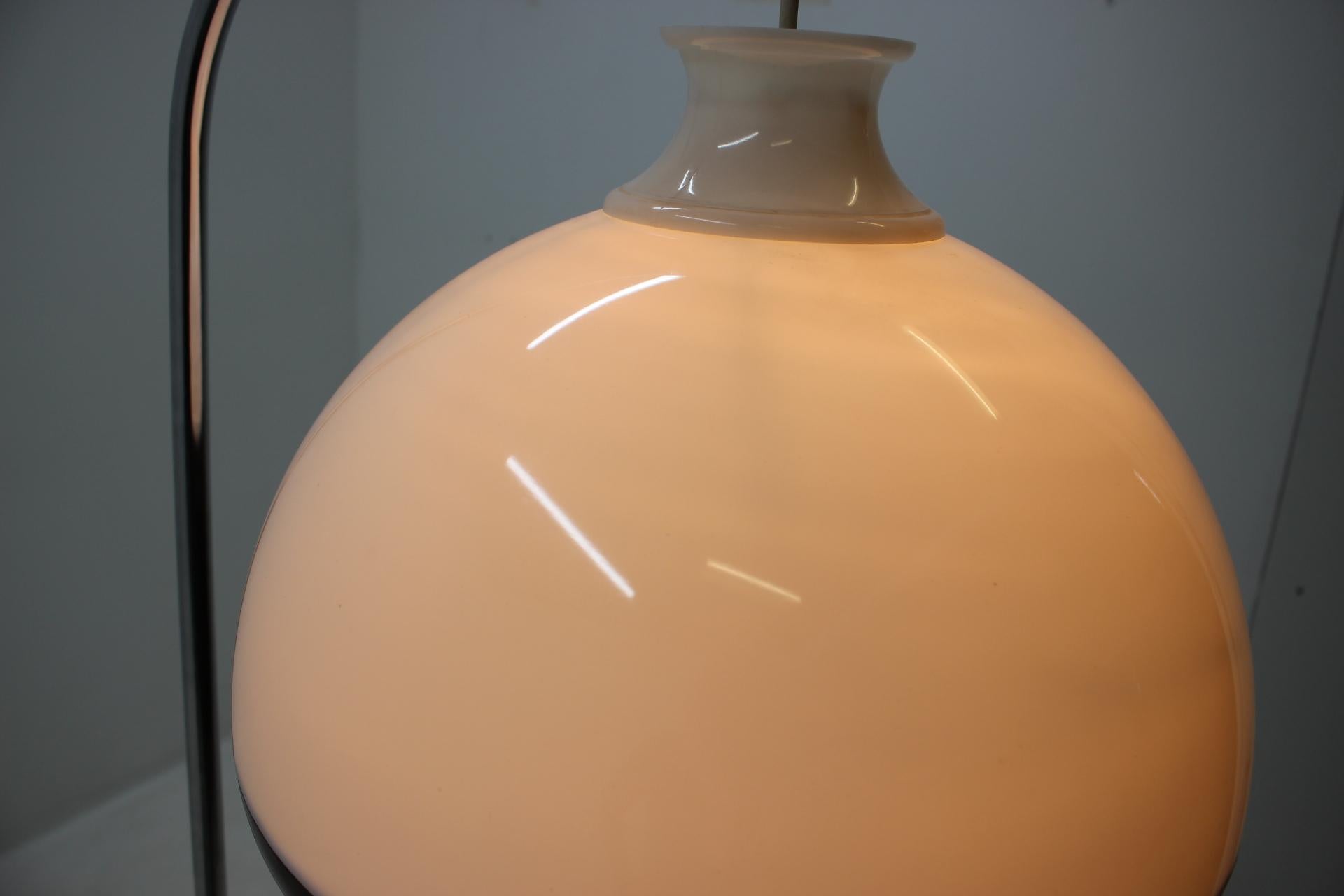 Midcentury Floor Lamp in Style of Harvey Guzzini, 1970s 2