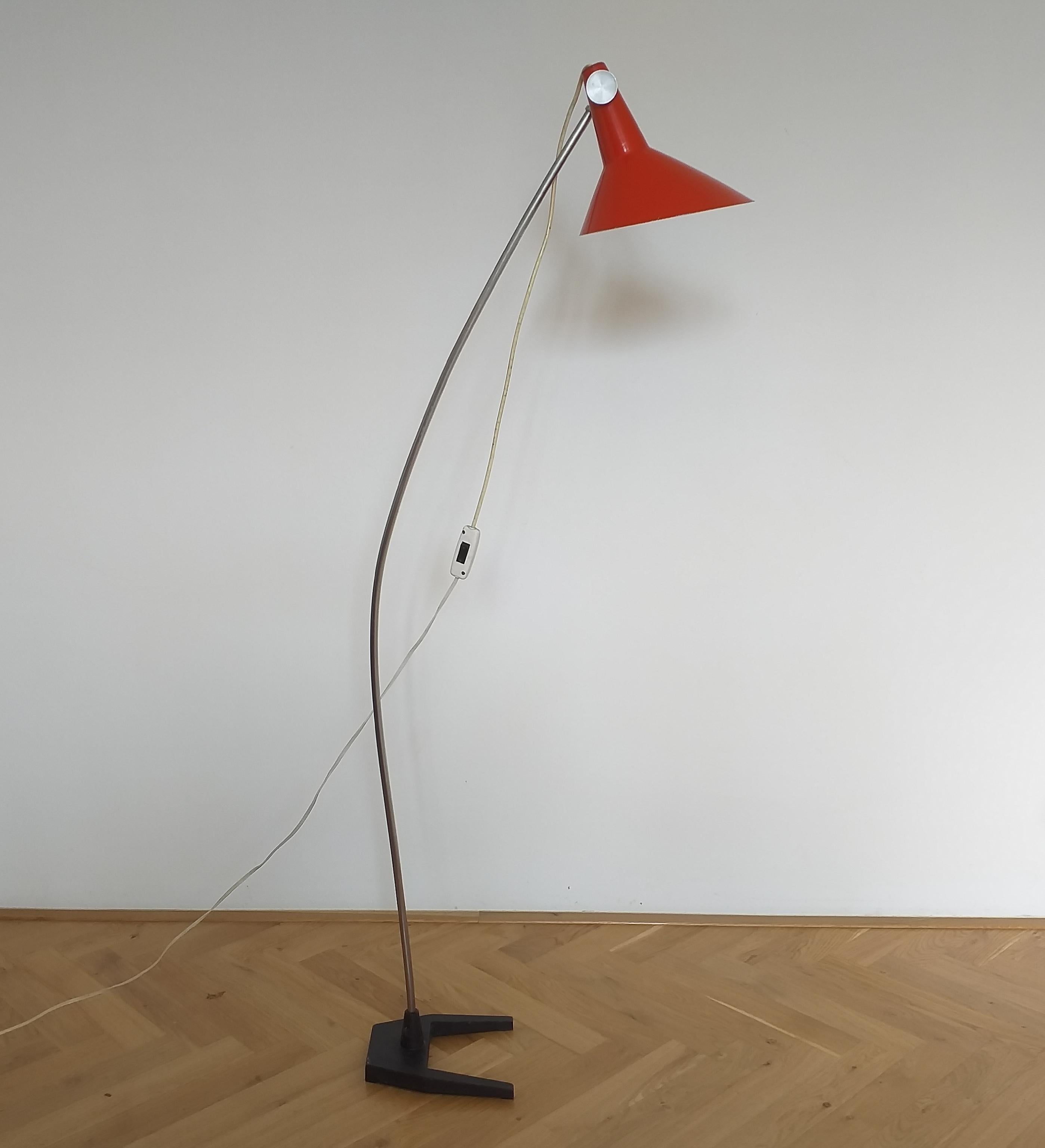 Mid Century Floor Lamp in Style Stilnovo, Italy, 1960s 2