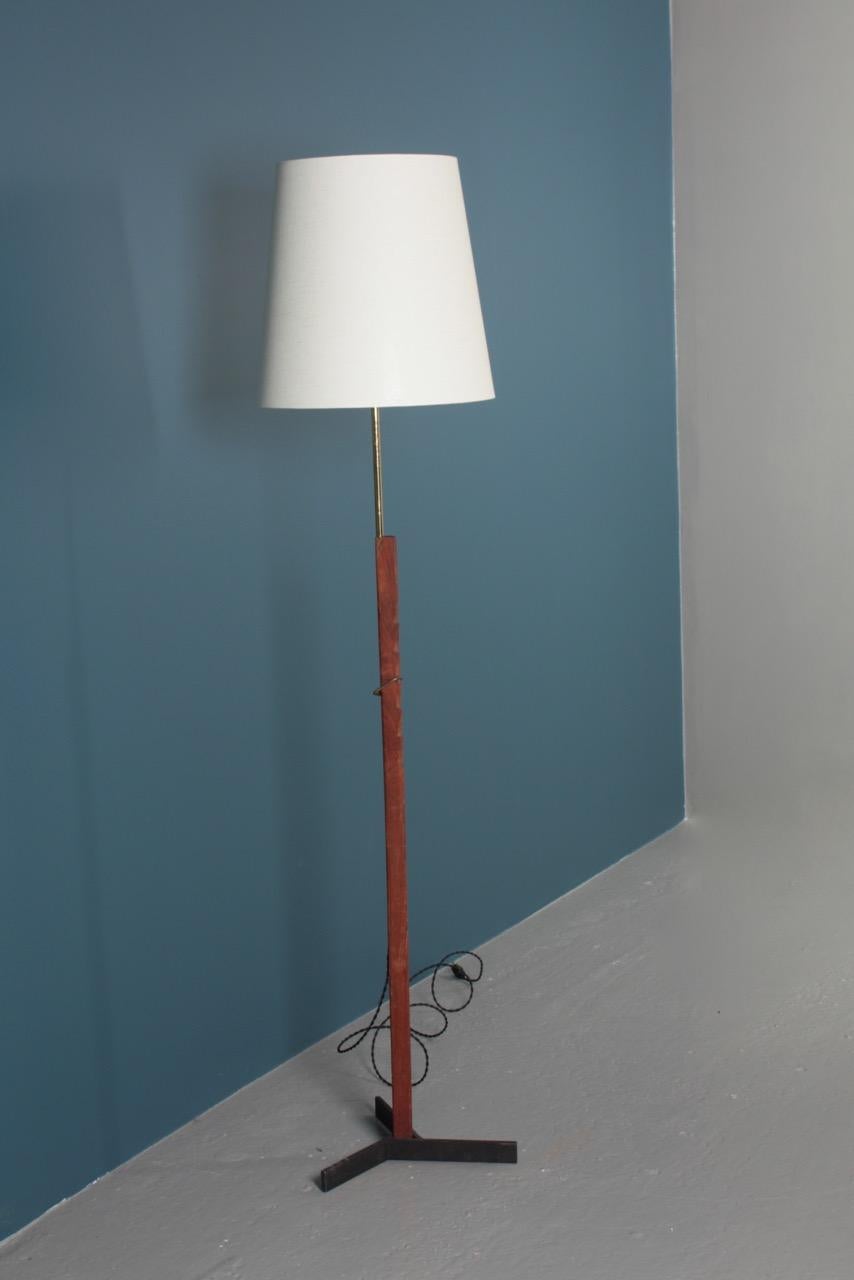 Mid-20th Century Midcentury Floor Lamp in Teak and Brass by Holm Sorensen, Danish Design, 1950s For Sale