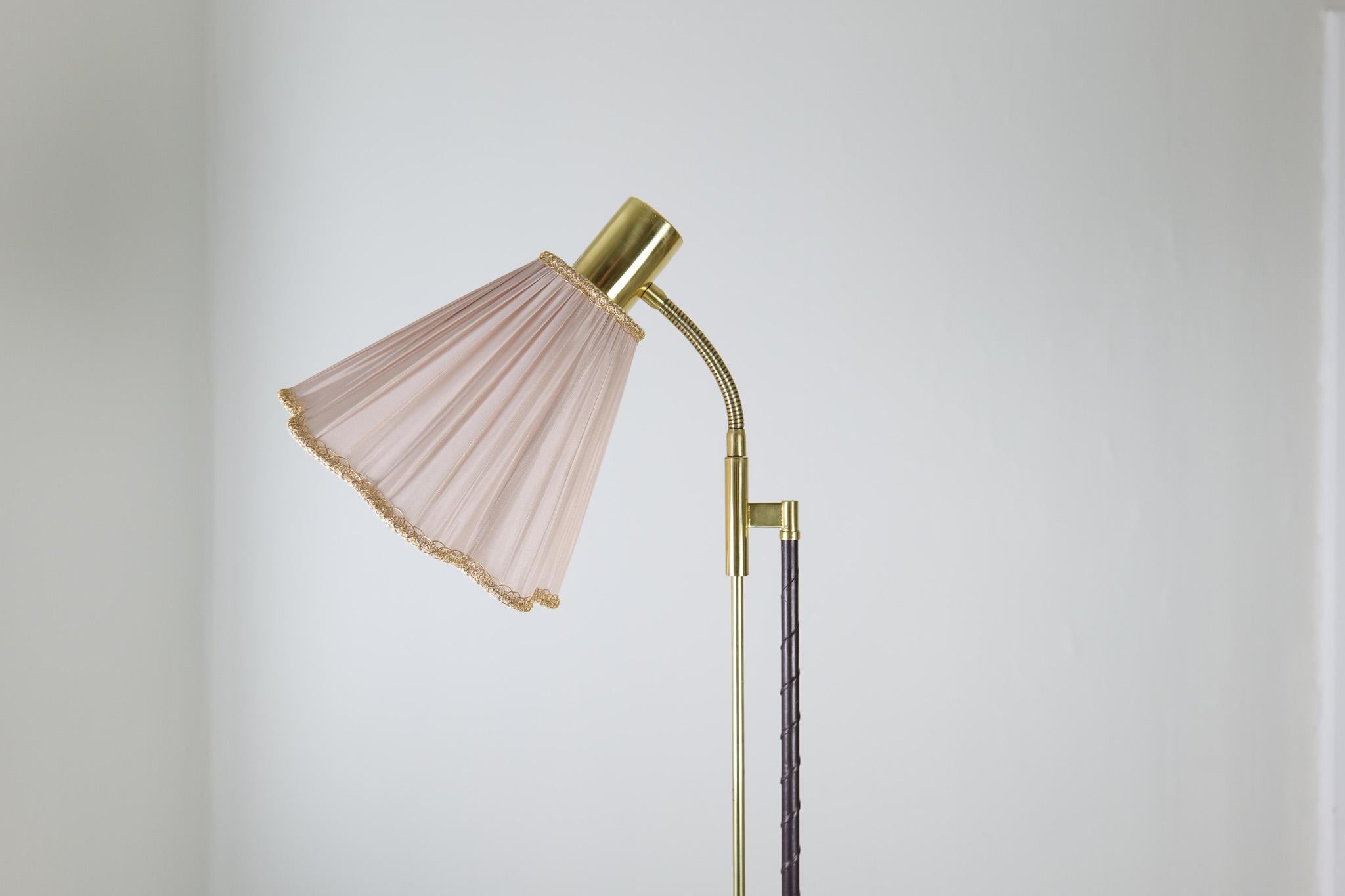 Mid-Century Modern Floor Lamp Möllers Armatur Sweden, 1960s For Sale 5