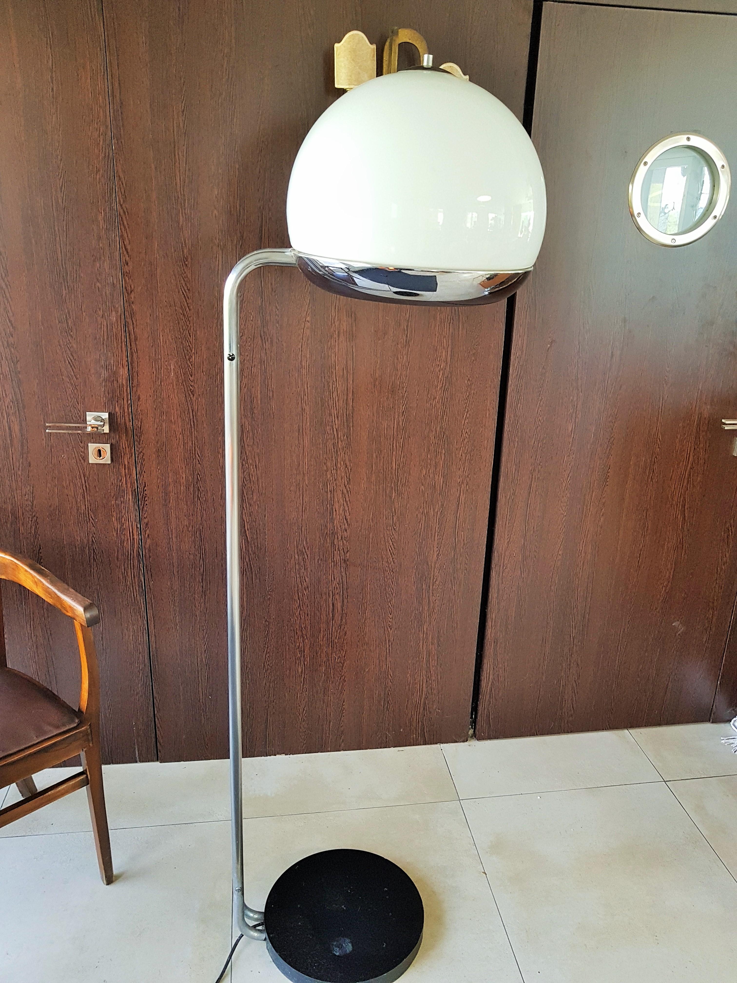 Mid-Century Floor Lamp Reggiani, Italy, 1960s For Sale 1