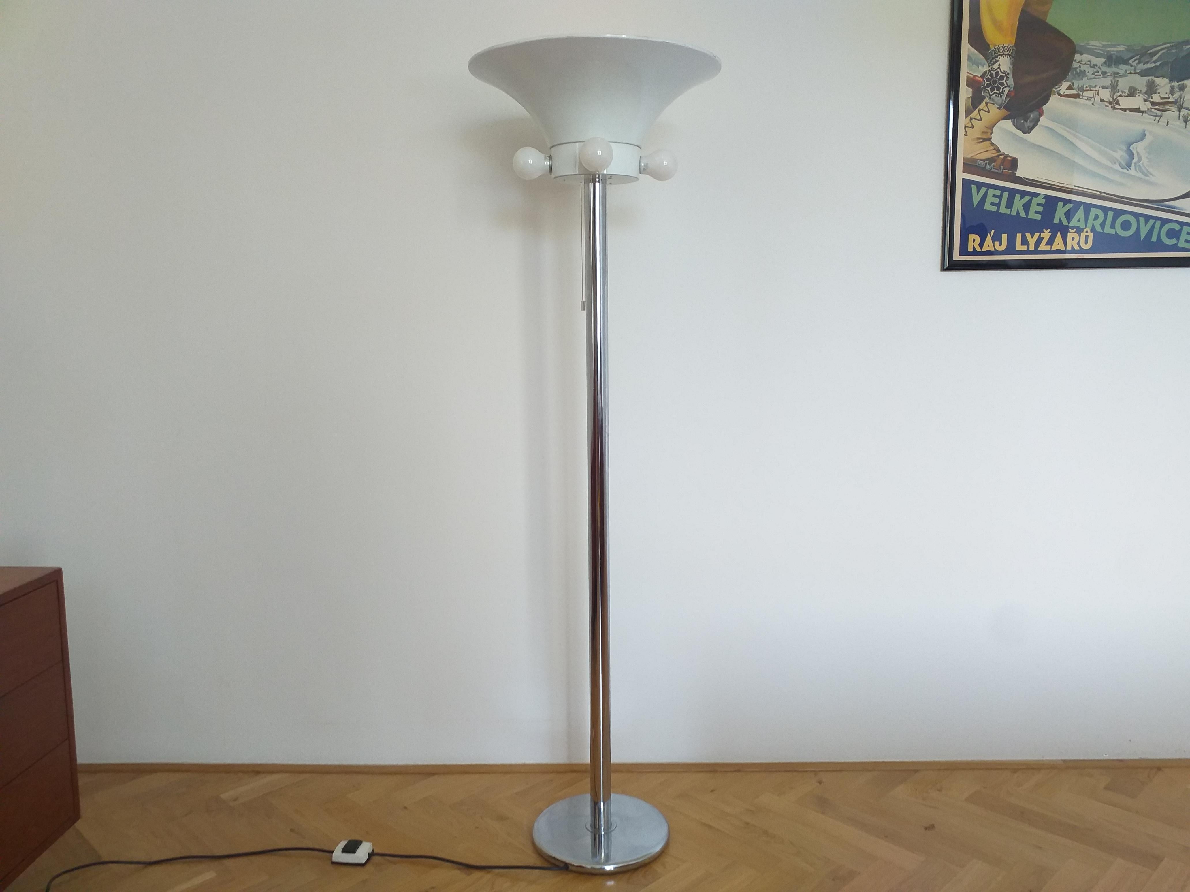 Lampada da terra del metà secolo Staff Leuchten In condizioni buone in vendita a Praha, CZ