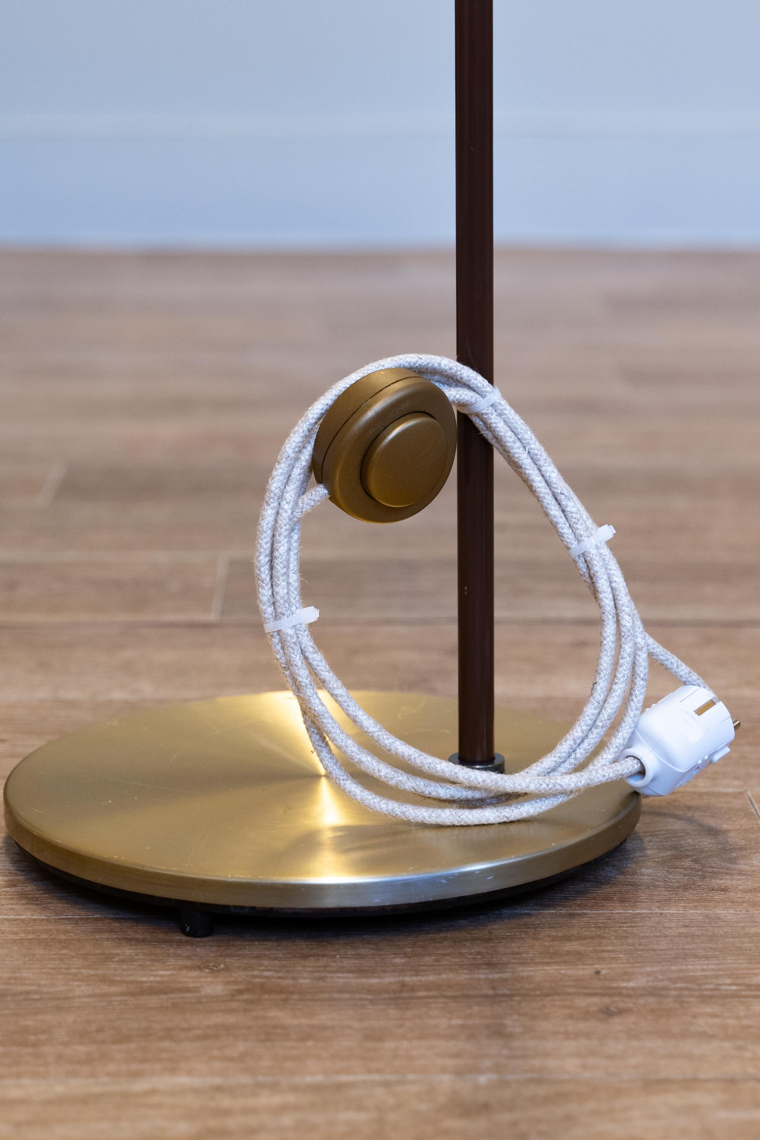 Lampadaire du milieu du siècle, 