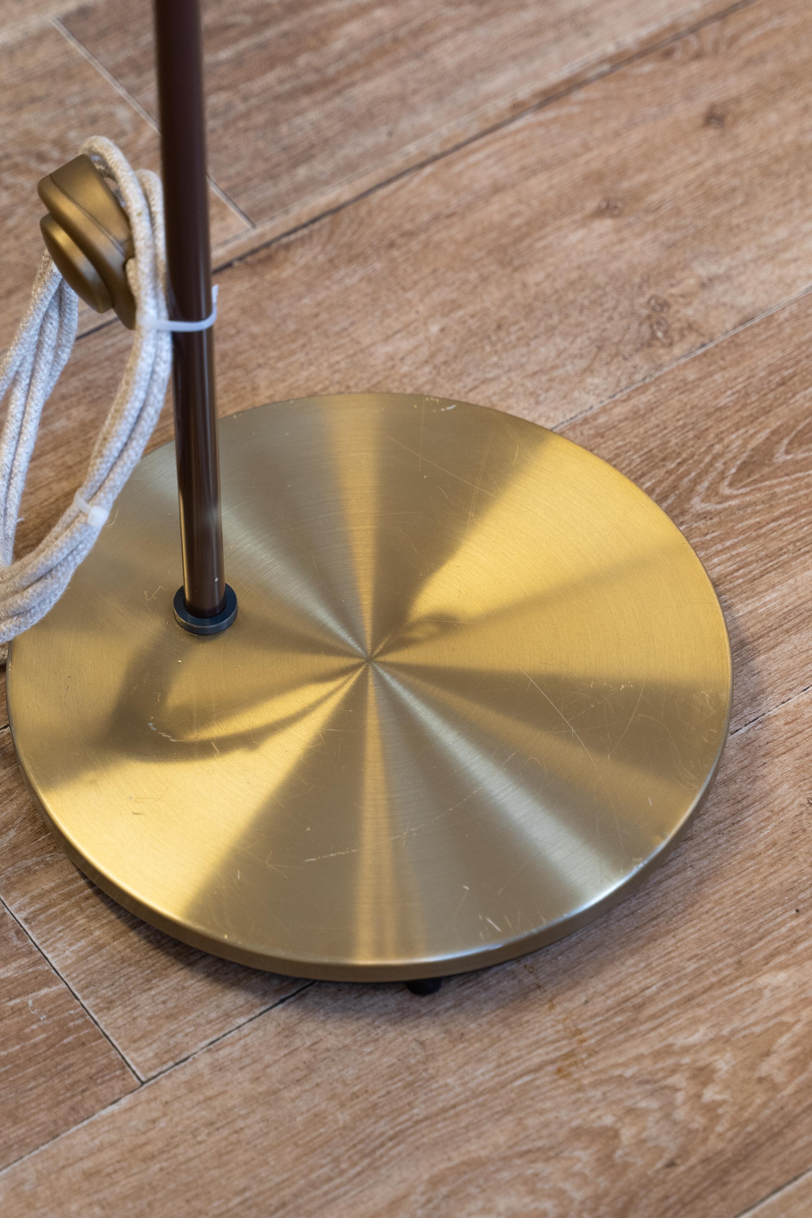 Lampadaire du milieu du siècle, 