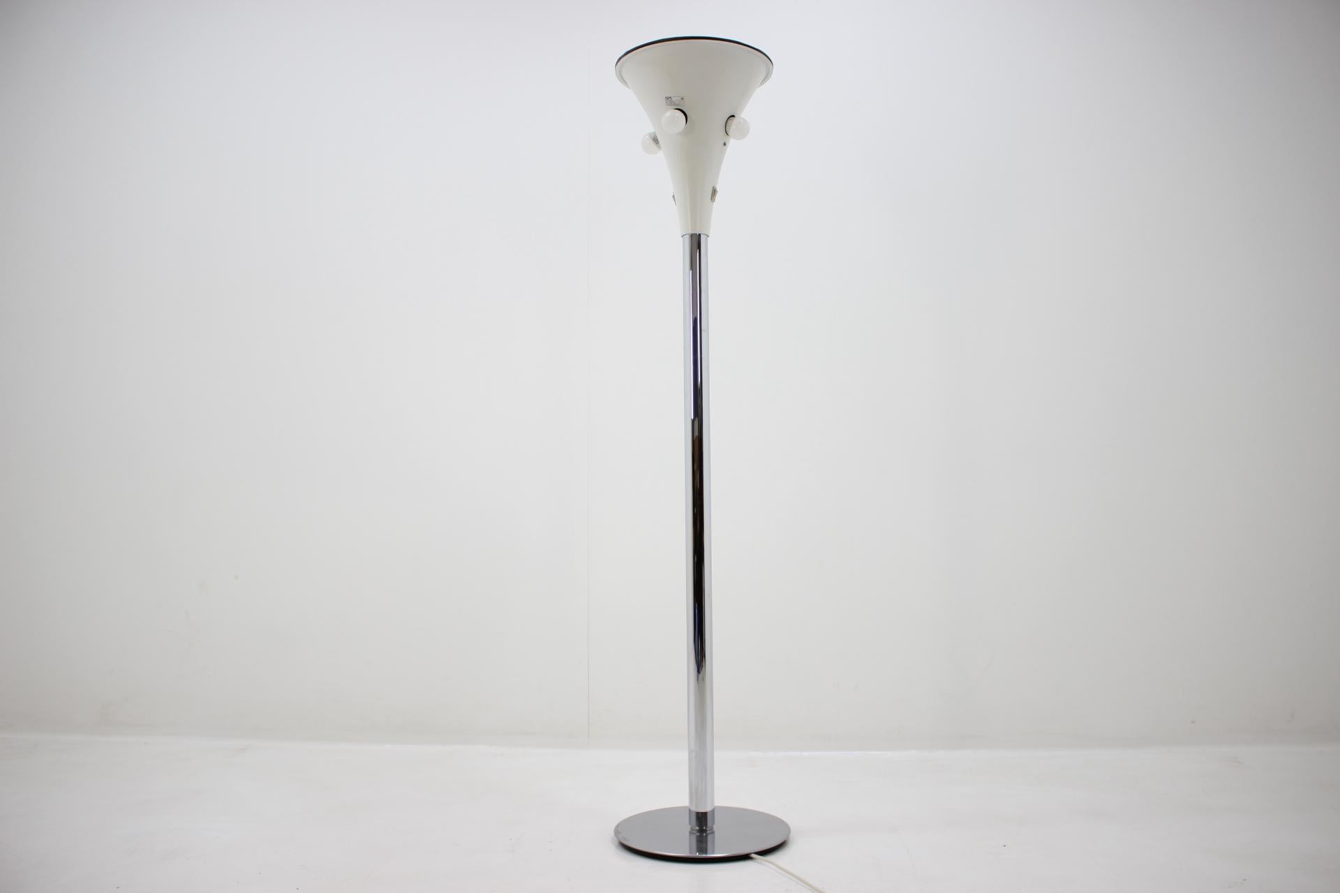 Lámpara de pie de mediados de siglo, Uplighter, Bastón, 1970s Alemán en venta