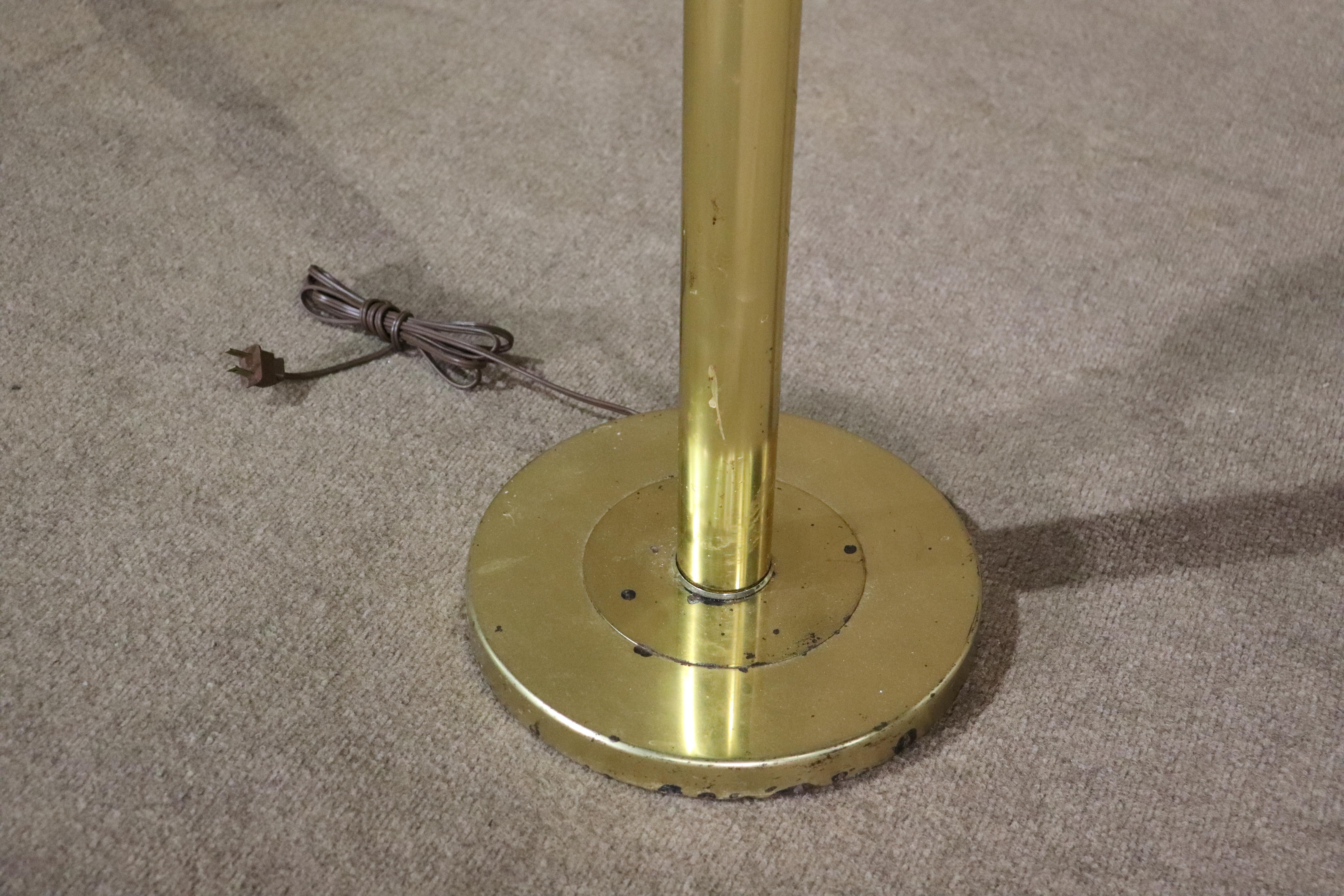 Mid-Century Floor Lamp w/ Table For Sale 1