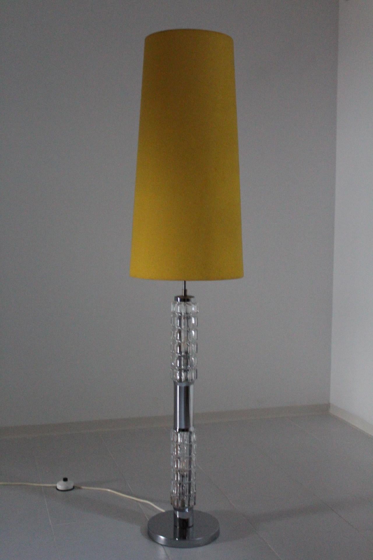 Midcentury Floor Lamp with Light Stand by Richard Essig For Sale 4