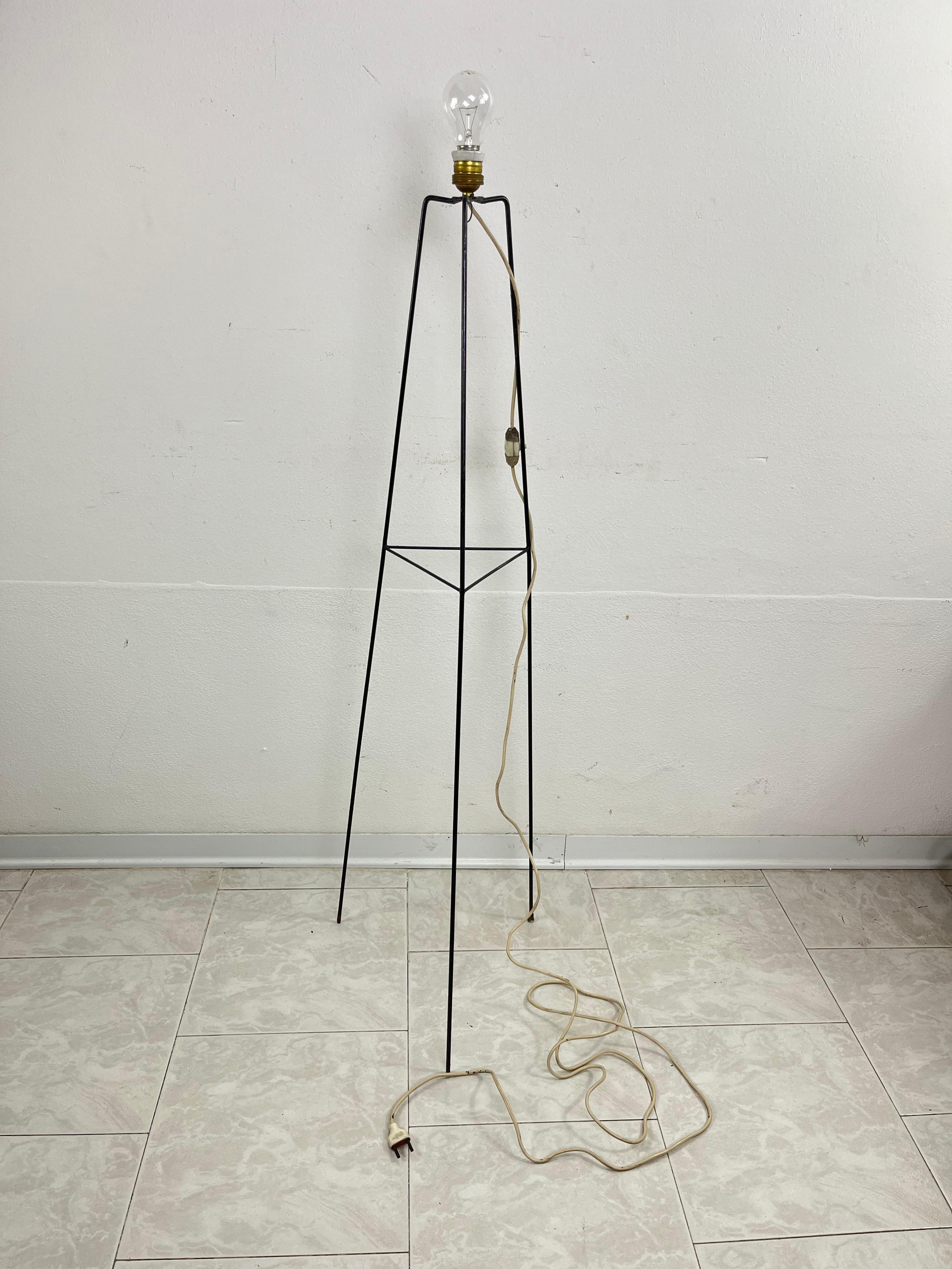 Lampada da terra di metà secolo con paralume in rafia, anni '50 in vendita 3