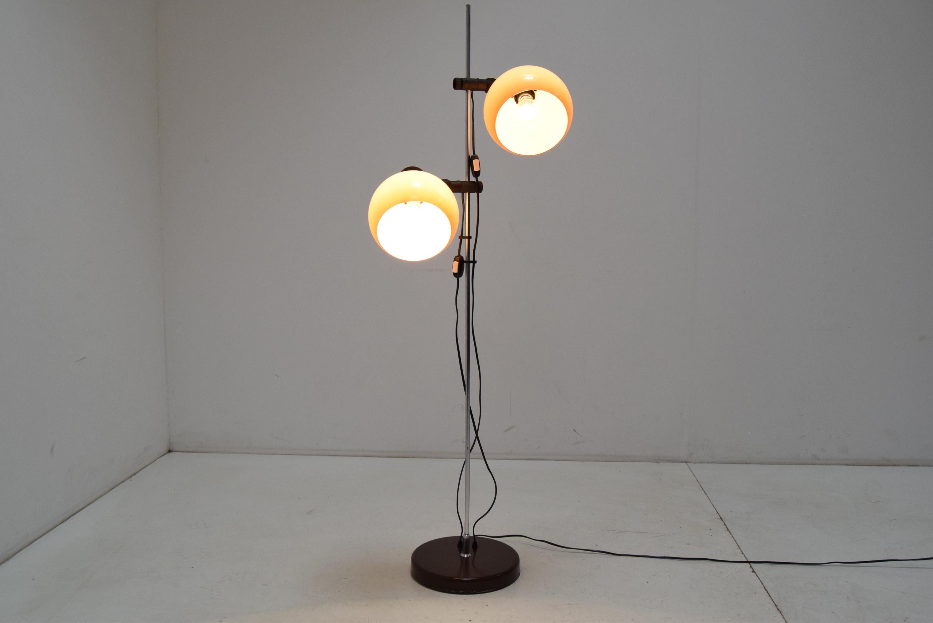 Midcentury Floor Lamp, circa 1970s For Sale 6
