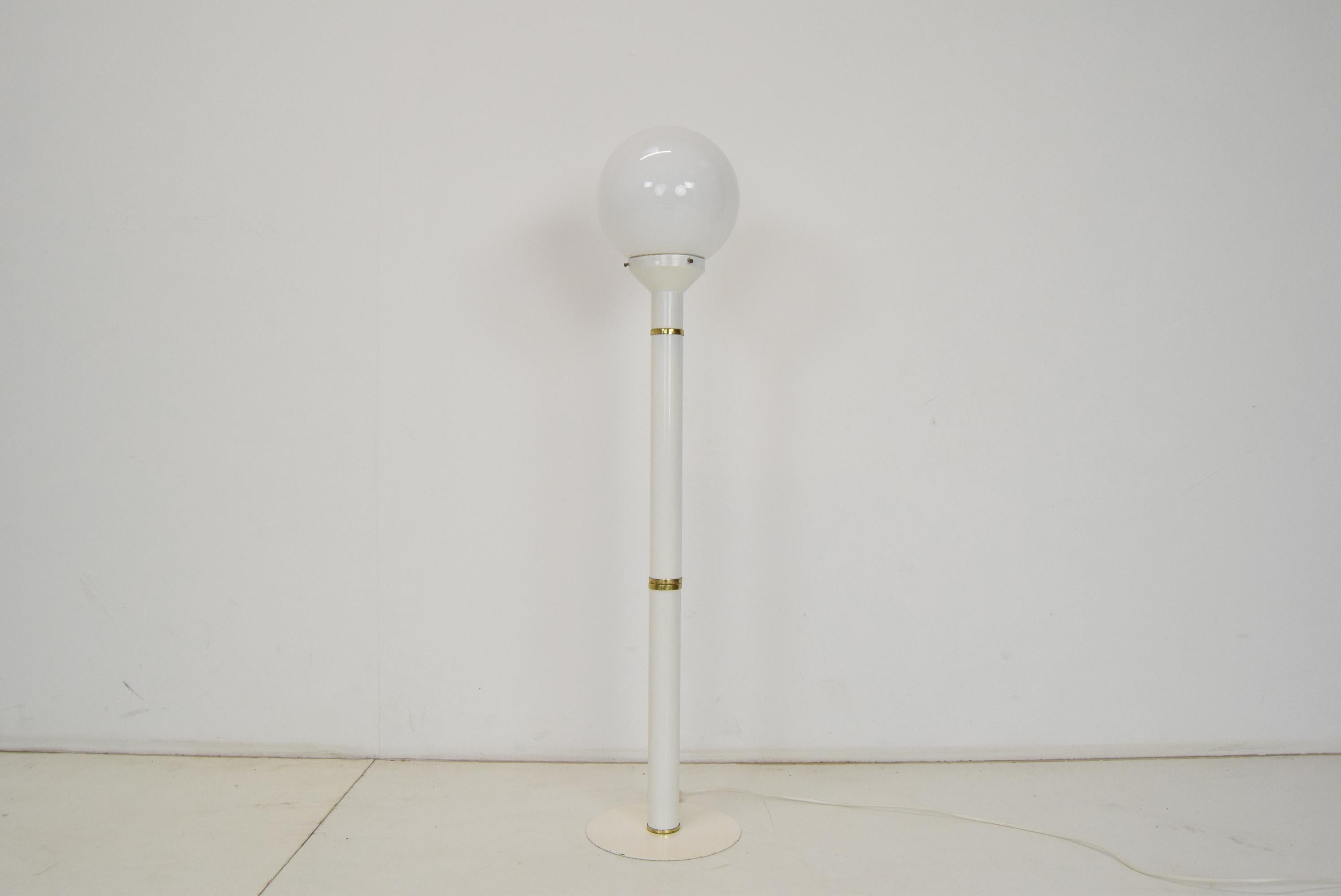 Mid-Century Modern Mid-century Floor Lamp, 1970's.  For Sale