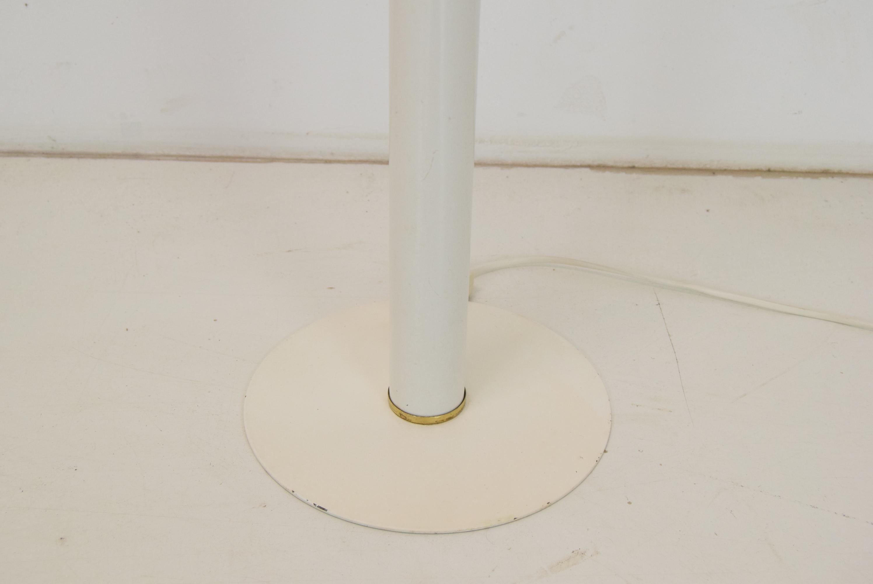 Mid-century Floor Lamp, 1970's.  For Sale 2