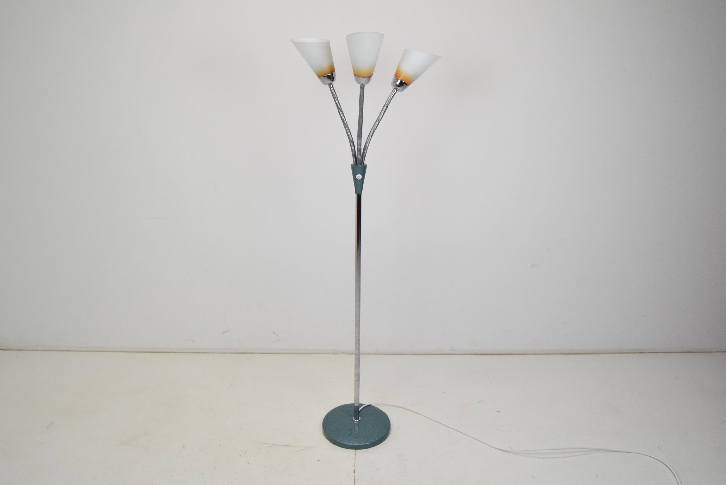 
Made in Czechoslovakia
Made of Glass,Lacquered metal,Chrome
The base has width 28cm
The lamp was completely dasassembled and cleaned
Was fitted with a new electrical installation
With aged patina
3xE27 or E26bulb
Good original condition.