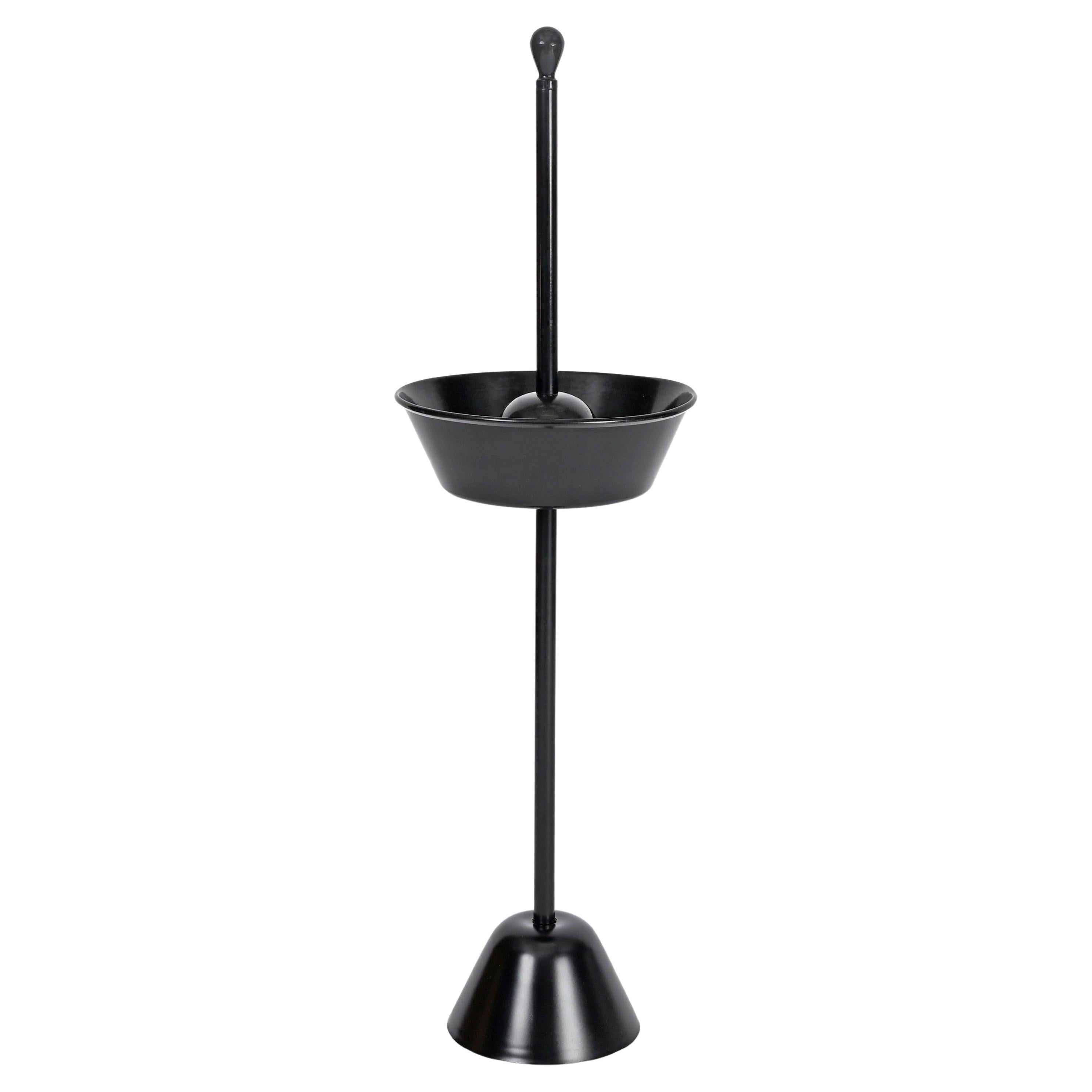 Cendrier sur pied du milieu du siècle signé par Castiglioni pour Zanotta, Italie 1957