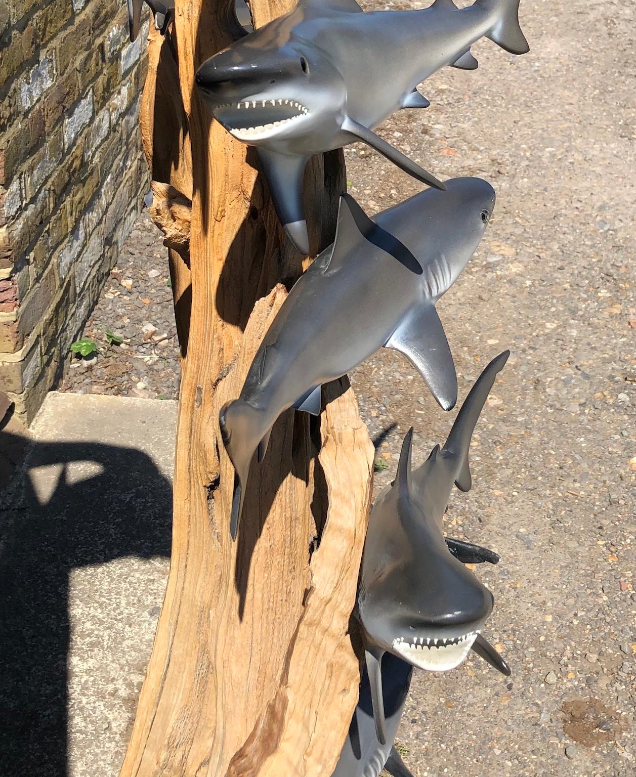 Lampadaire du milieu du siècle avec des requins, années 1960, États-Unis, propriété de John Enwistle. en vente 6