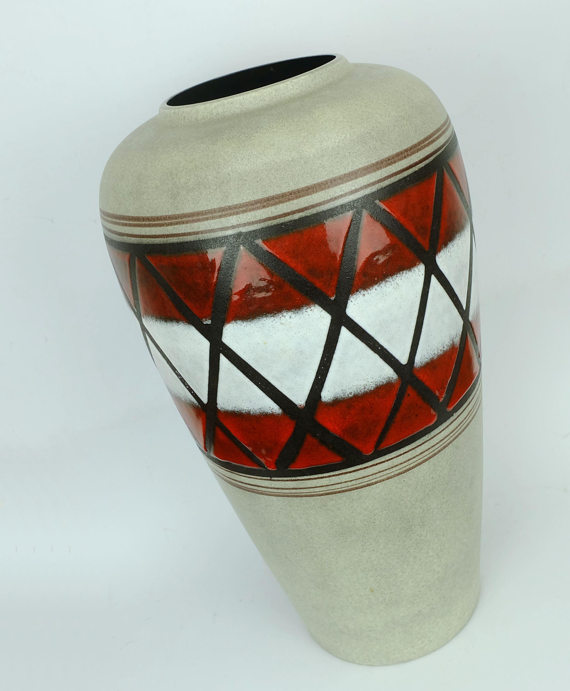 Vaso da terra di metà secolo scheurich modello 517-50 decorazione geometrica Heinz Siery 1959 In condizioni buone in vendita a Mannheim, DE