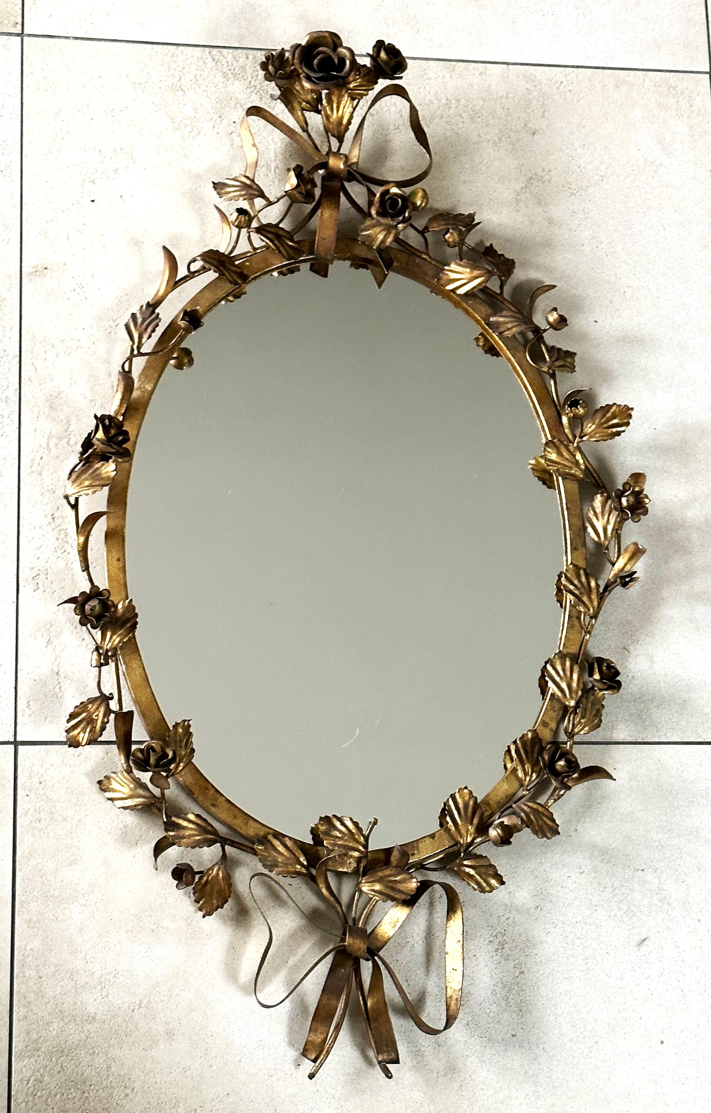 Mid-Century Floral Gilt Iron Wall Mirror, Italy 1950s In Good Condition For Sale In Saarbruecken, DE