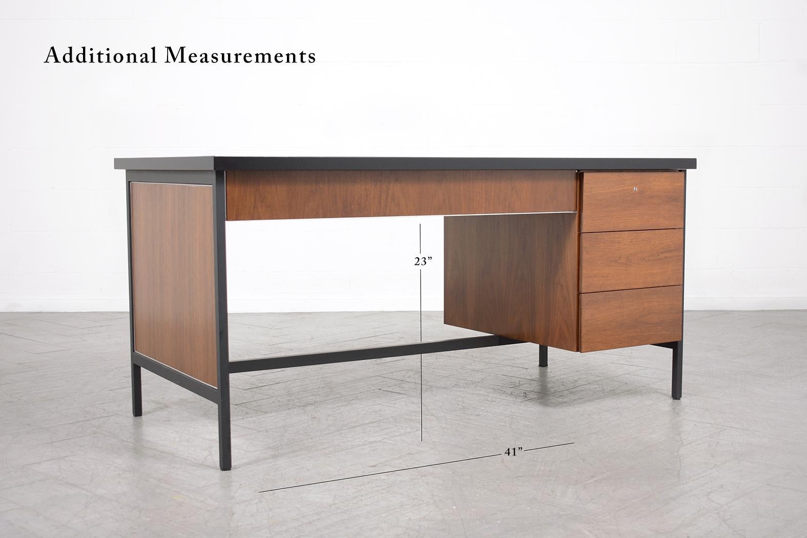 Florence Knoll-Inspired Executive Desk: Mid-Century Modern Elegance For Sale 1
