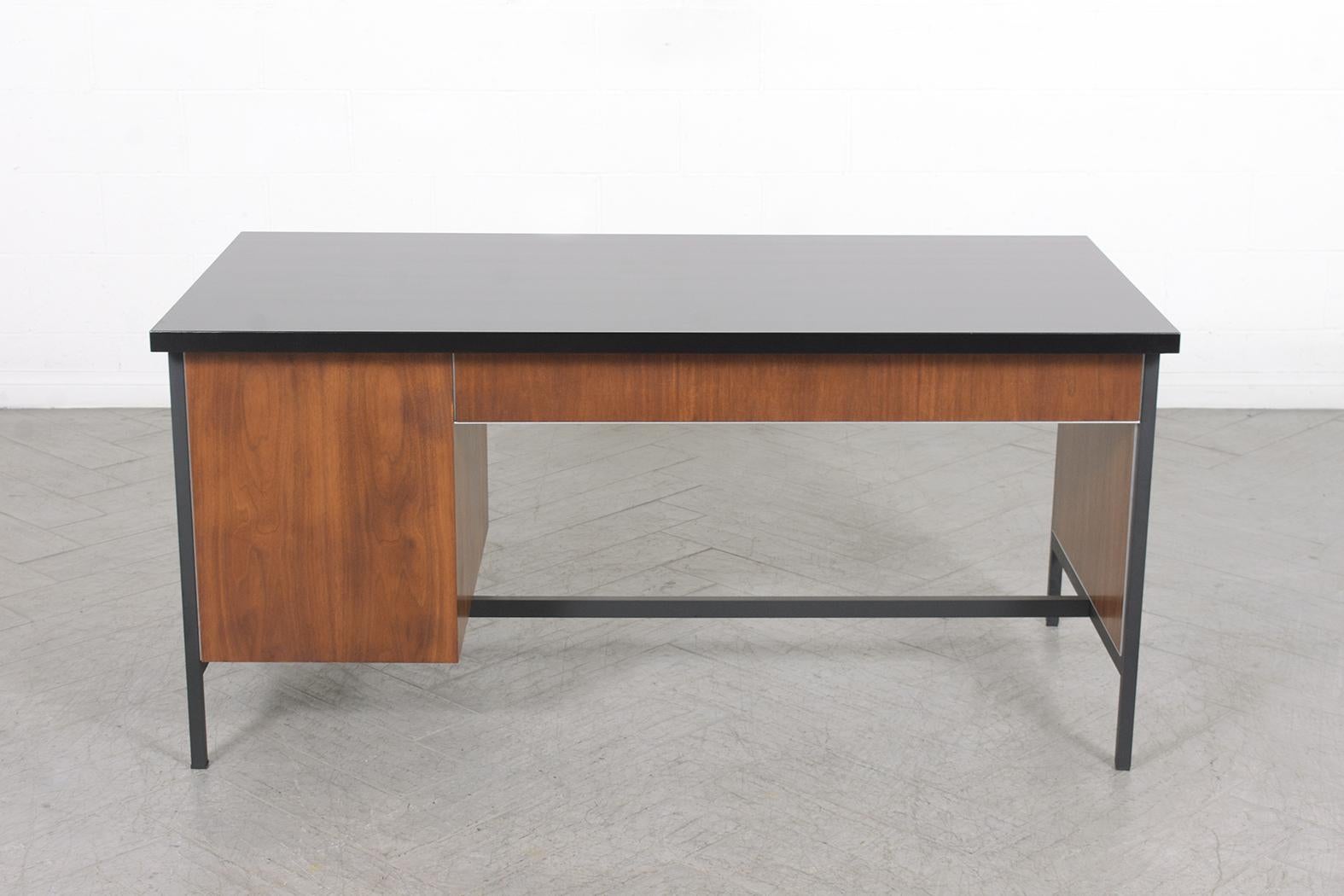 Florence Knoll-Inspired Executive Desk: Mid-Century Modern Elegance For Sale 4