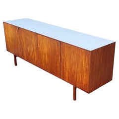 Vintage Mid Century Florence Knoll Modern Credenza For Knoll C.1960