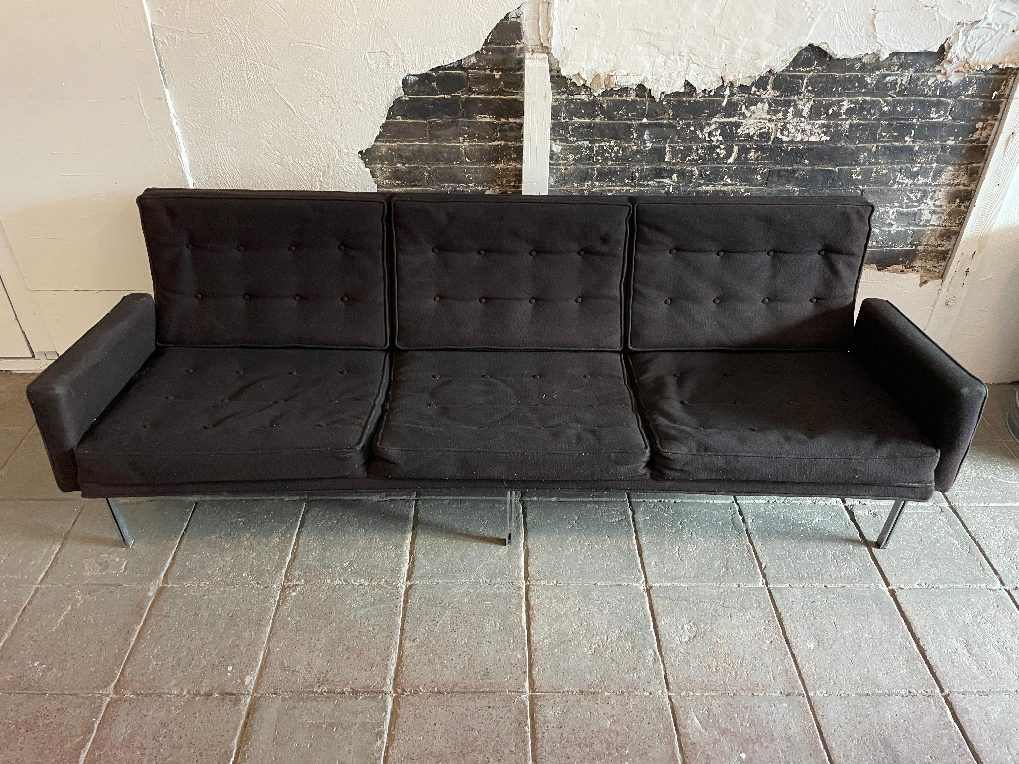 Mid-Century Modern Mid century Florence Knoll Sofa #57 Parallel Bar System - needs upholstery For Sale