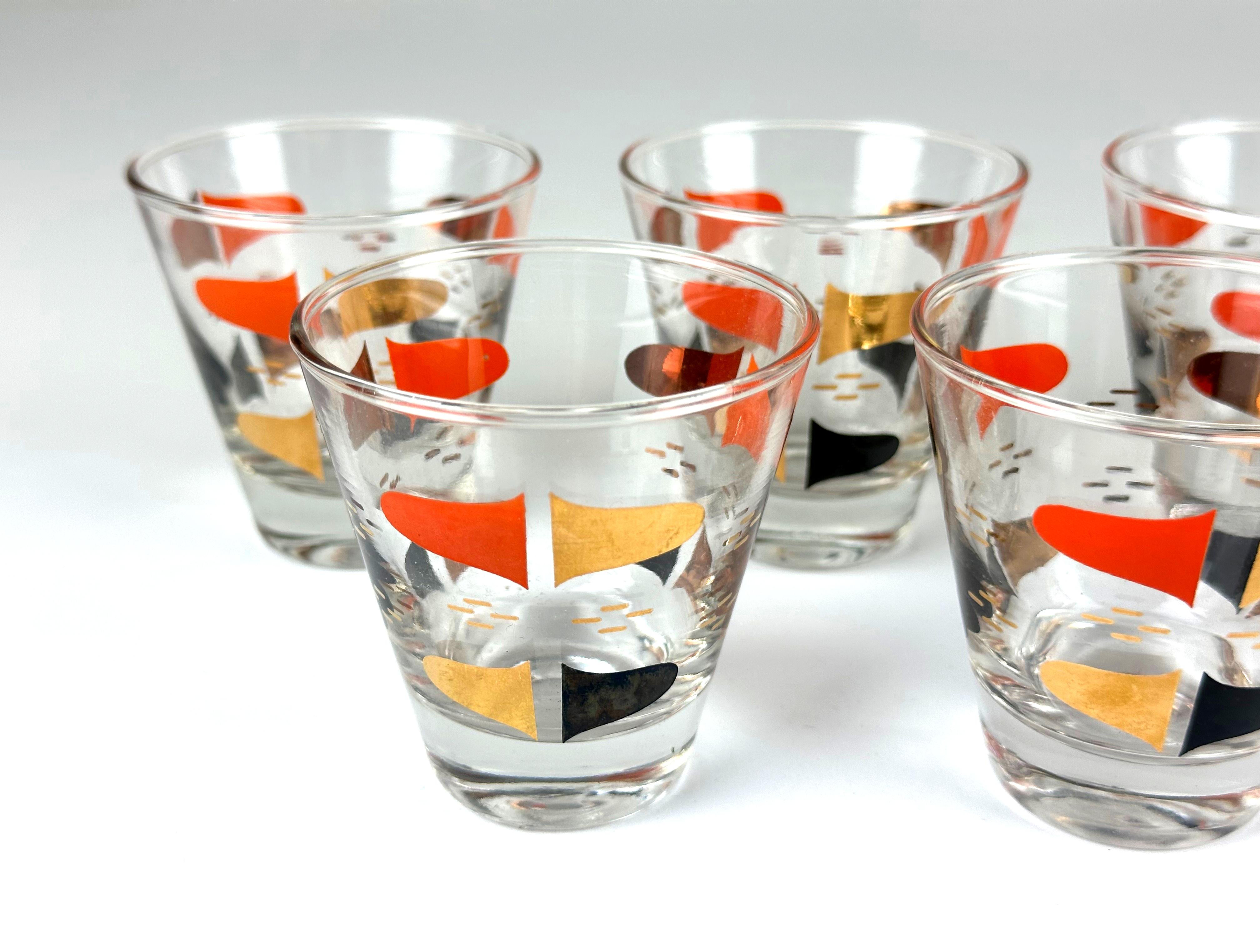 Mid-Century Modern Mid-Century Florentine Shot Glasses by Anchor Hocking, Set of 7 For Sale