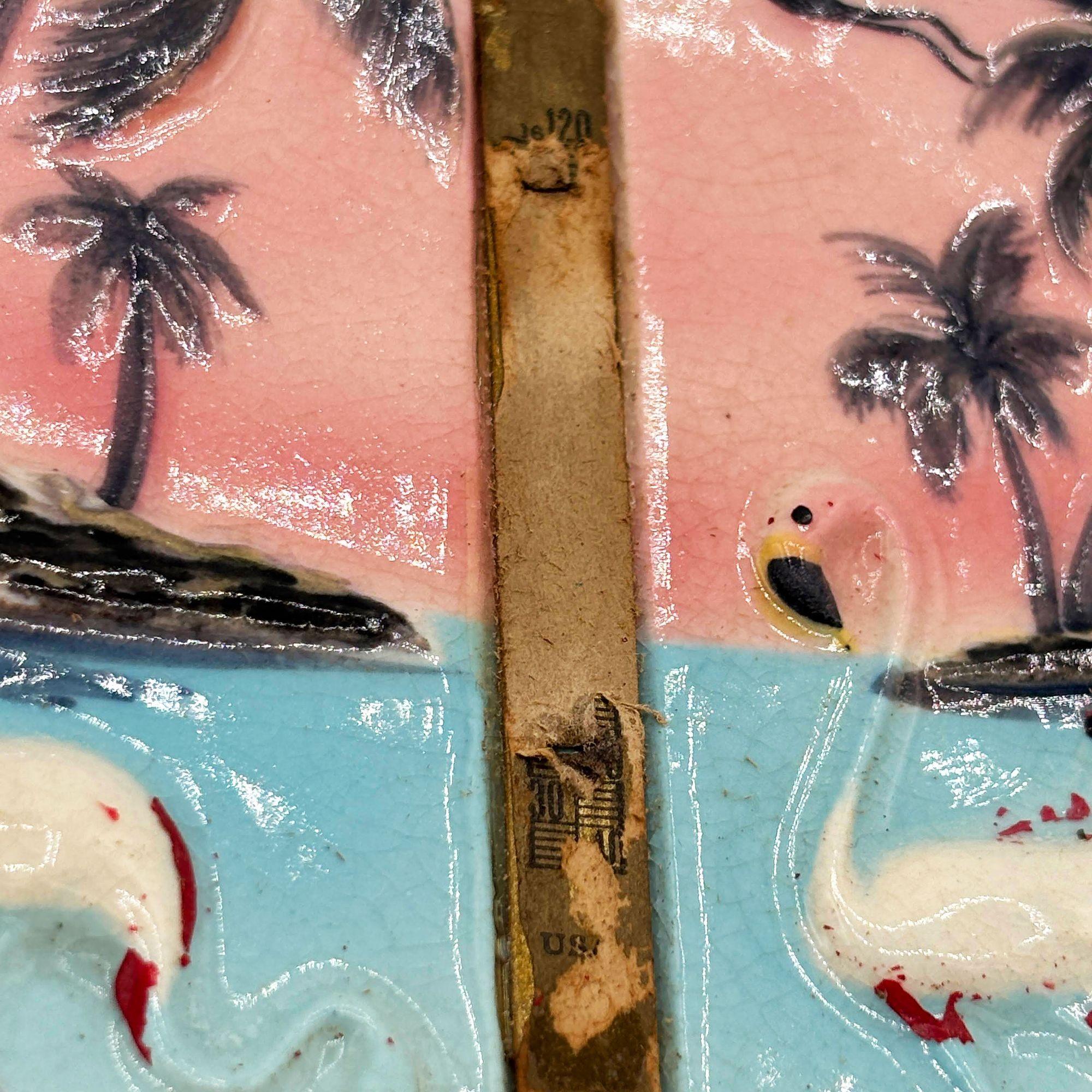 Mitte des Jahrhunderts Florida Flamingo Runde dekrotive 3d skulpturale Wandplatte im Zustand „Hervorragend“ im Angebot in Van Nuys, CA