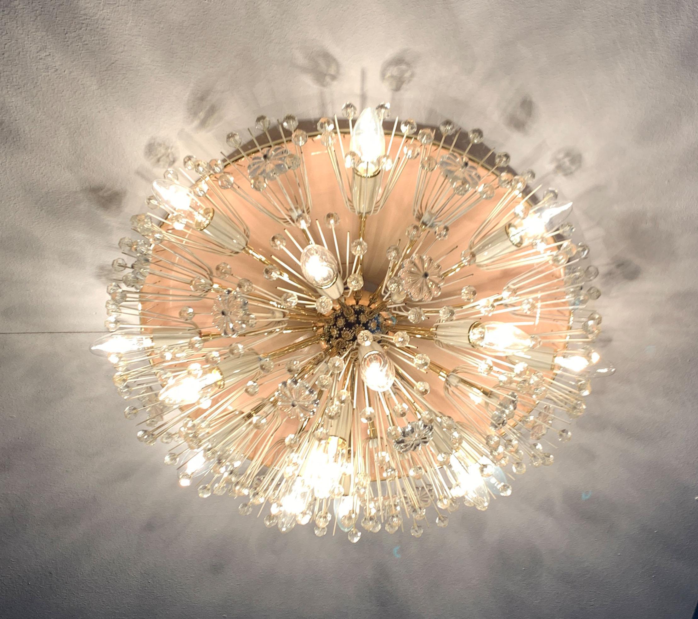 Mid-Century Modern Plafonnier à fleurs du milieu du siècle dernier d'Emil Stejnar pour Rupert Nikoll Vienne, Autriche en vente