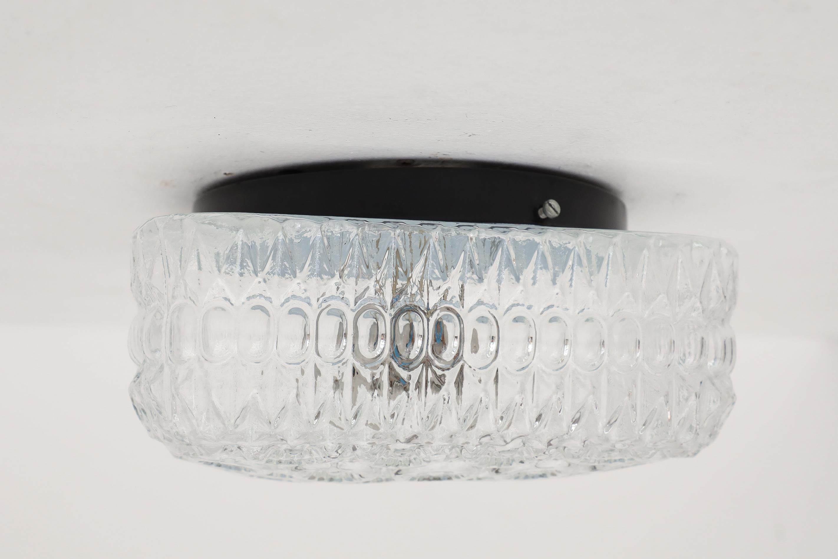 Mid-Century Flower Power Pressed Glass Sconce For Sale 3