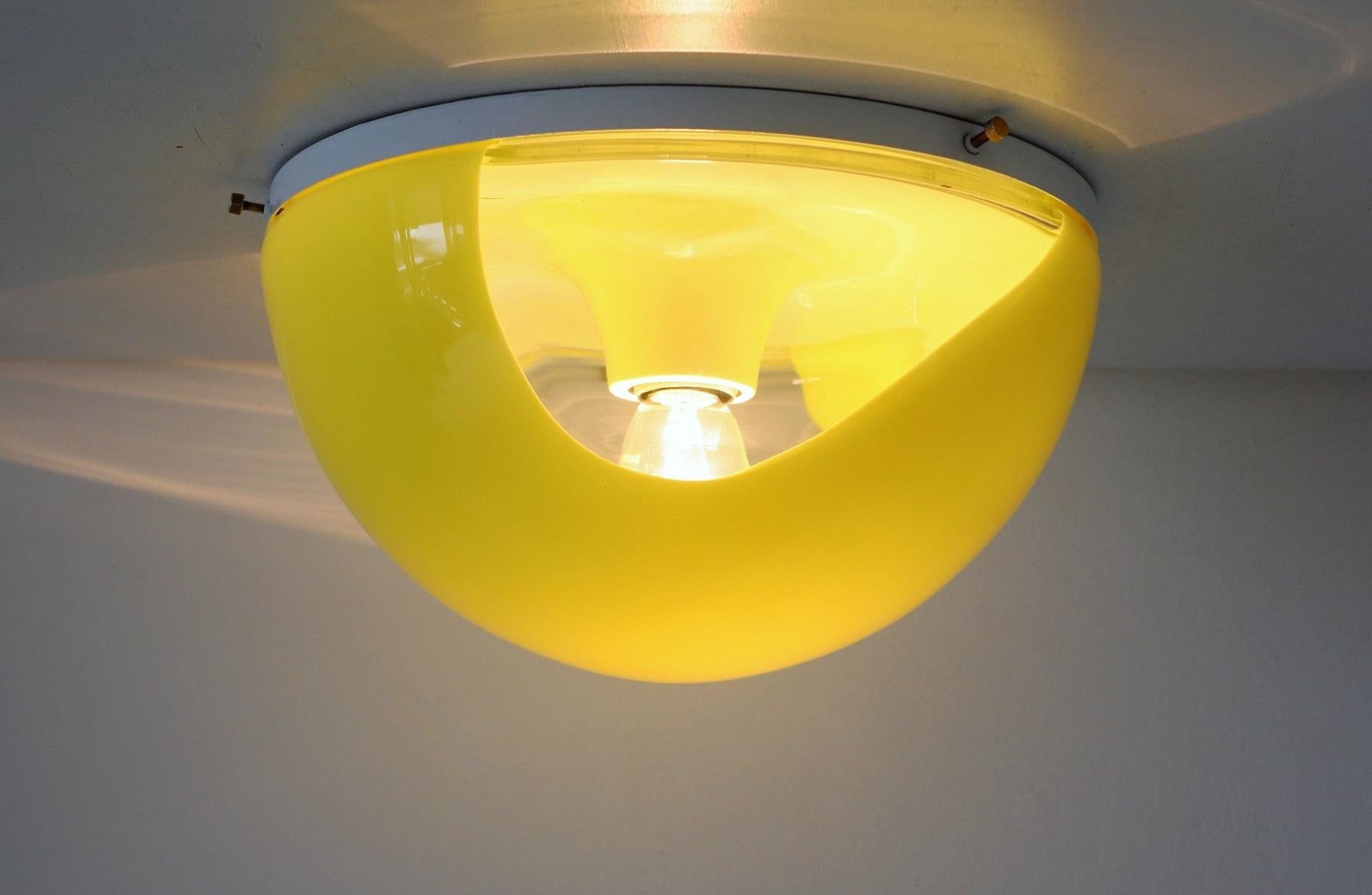 Mid-Century POP Style Flush Mount Light by Carlo Nason for Mazzega, 1970s For Sale 4