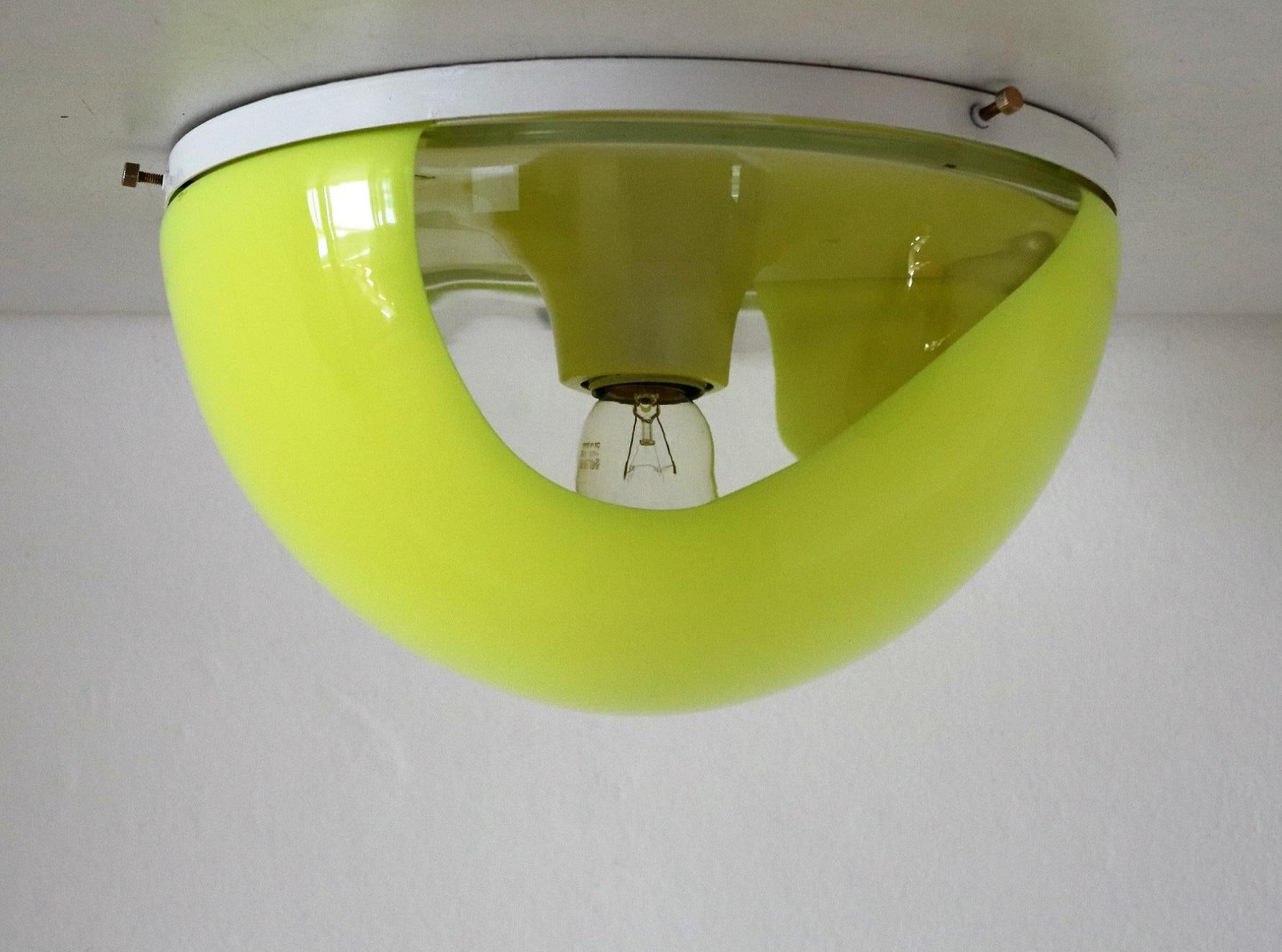Mid-Century POP Style Flush Mount Light by Carlo Nason for Mazzega, 1970s For Sale 5