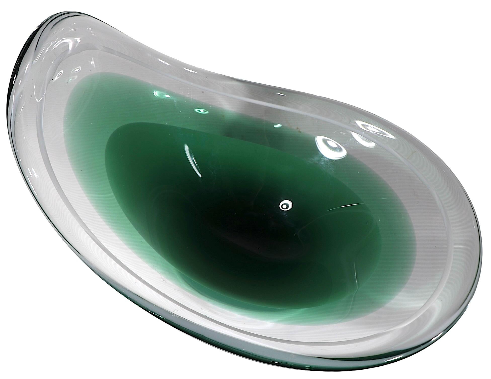 Svedese Ciotola Flygsfors Coquelle di metà secolo realizzata in Svezia  di Paul Kedelv c. 1970 in vendita