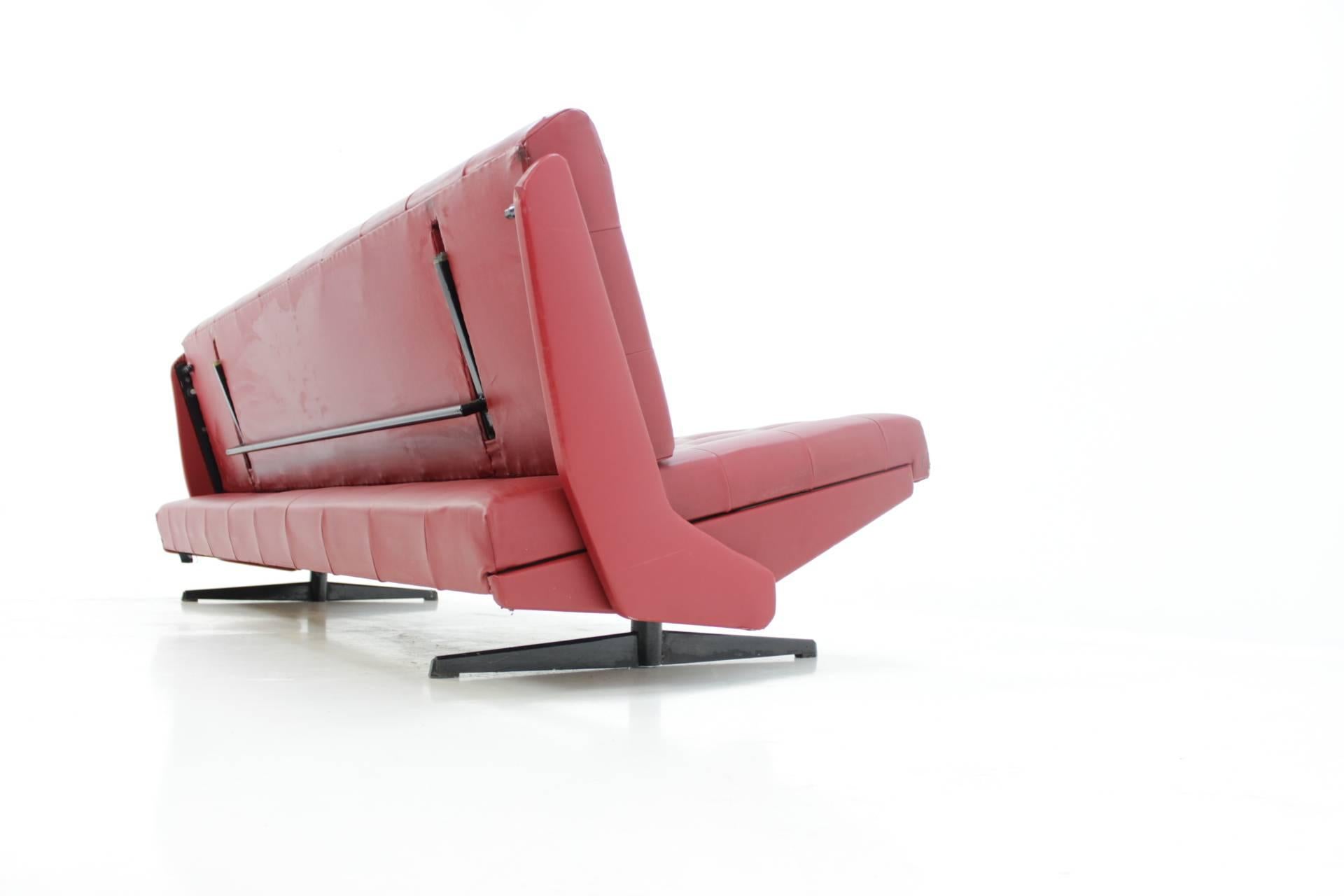 Midcentury Folding Design Sofa, Studio Couch (Moderne der Mitte des Jahrhunderts) im Angebot