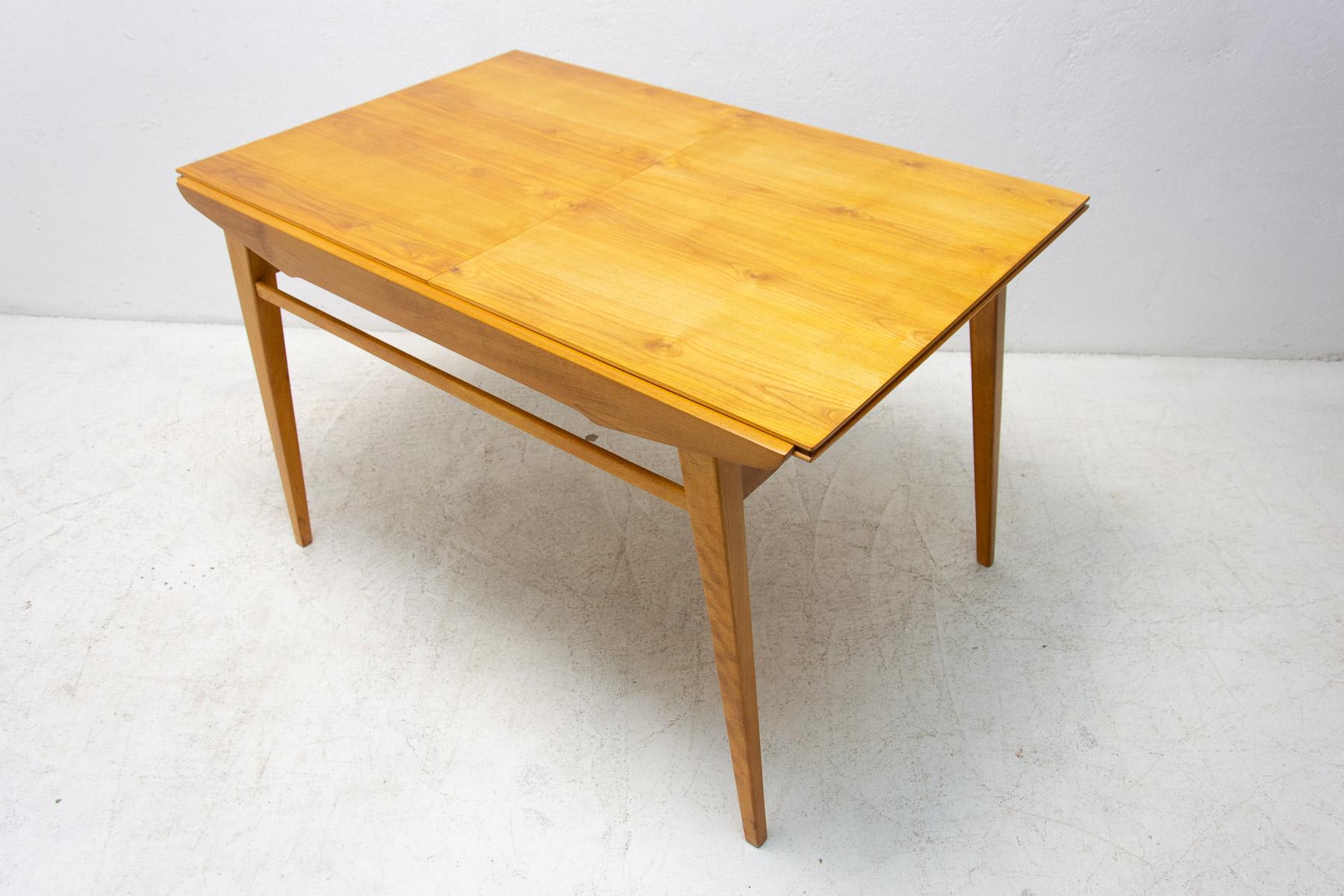 Midcentury Folding Dining Table by Bohumil Landsman for Jitona, 1970s For Sale 3