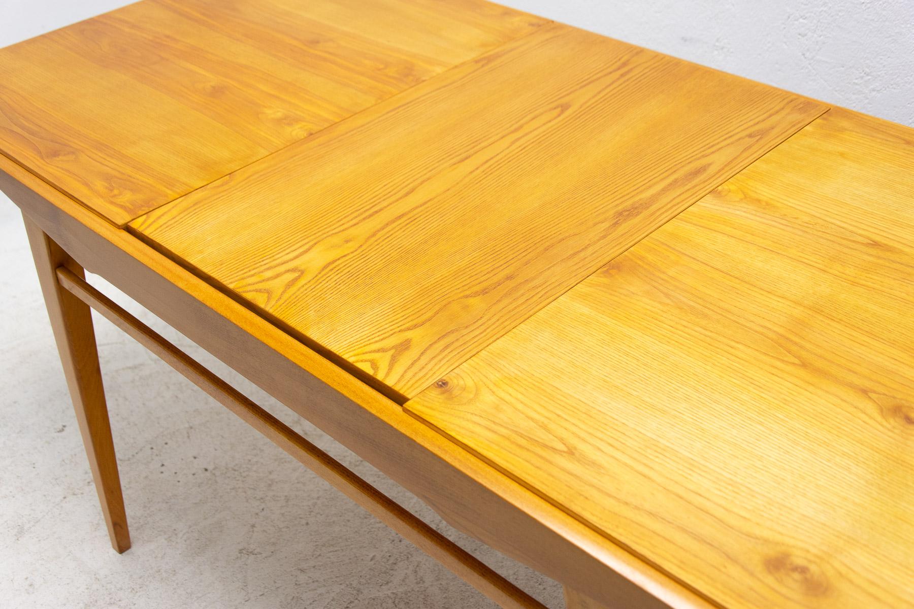 Midcentury Folding Dining Table by Bohumil Landsman for Jitona, 1970s For Sale 8