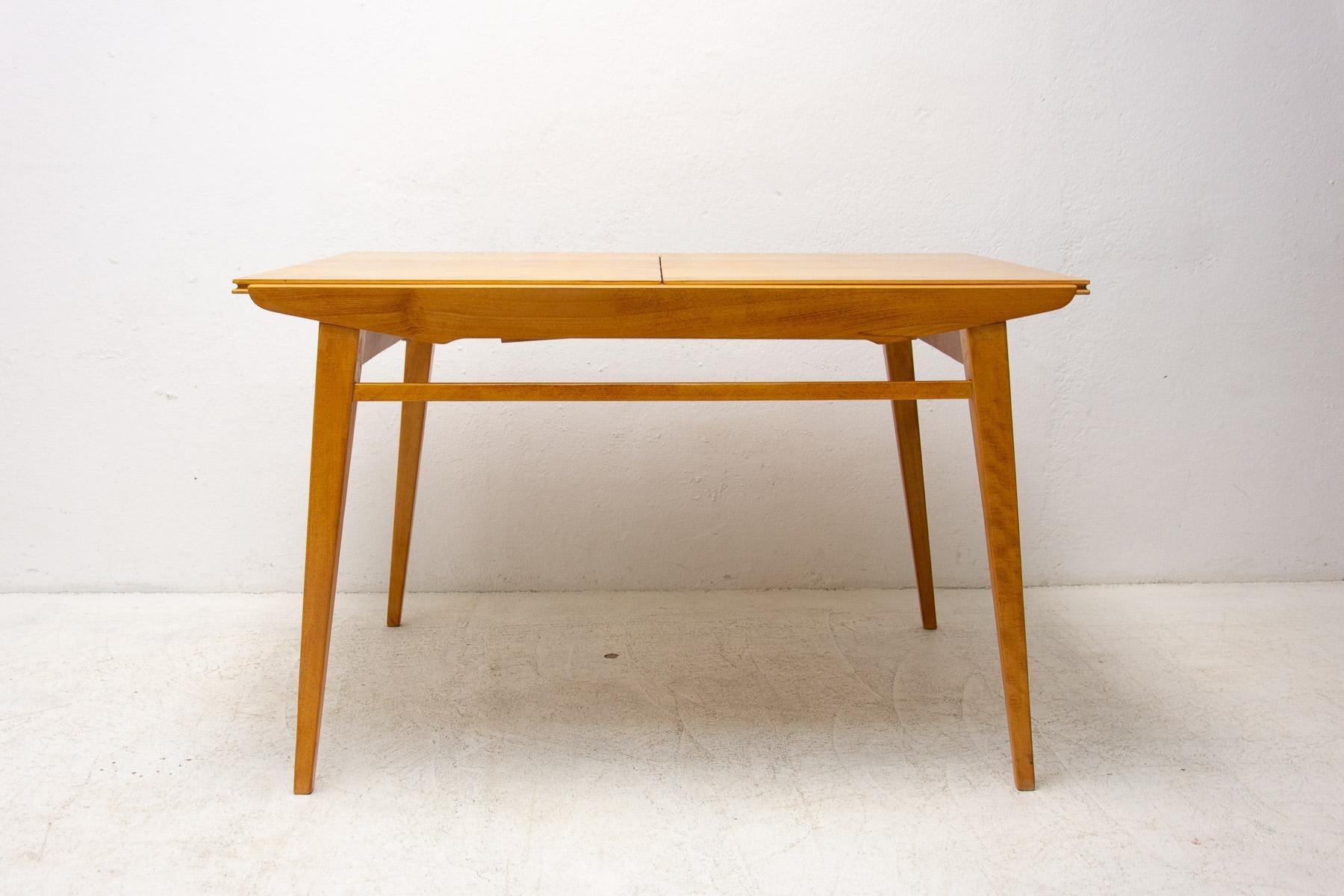 Midcentury Folding Dining Table by Bohumil Landsman for Jitona, 1970s For Sale 10