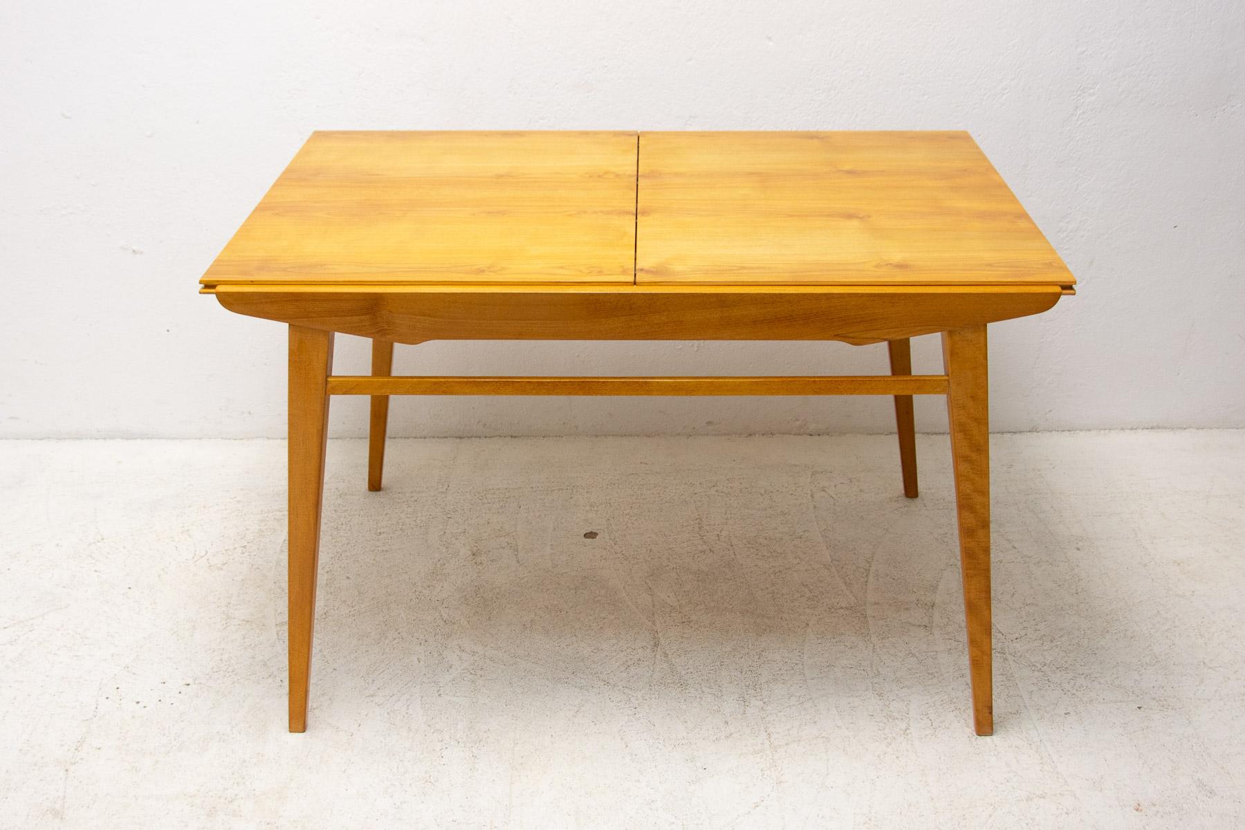 Midcentury Folding Dining Table by Bohumil Landsman for Jitona, 1970s For Sale 11