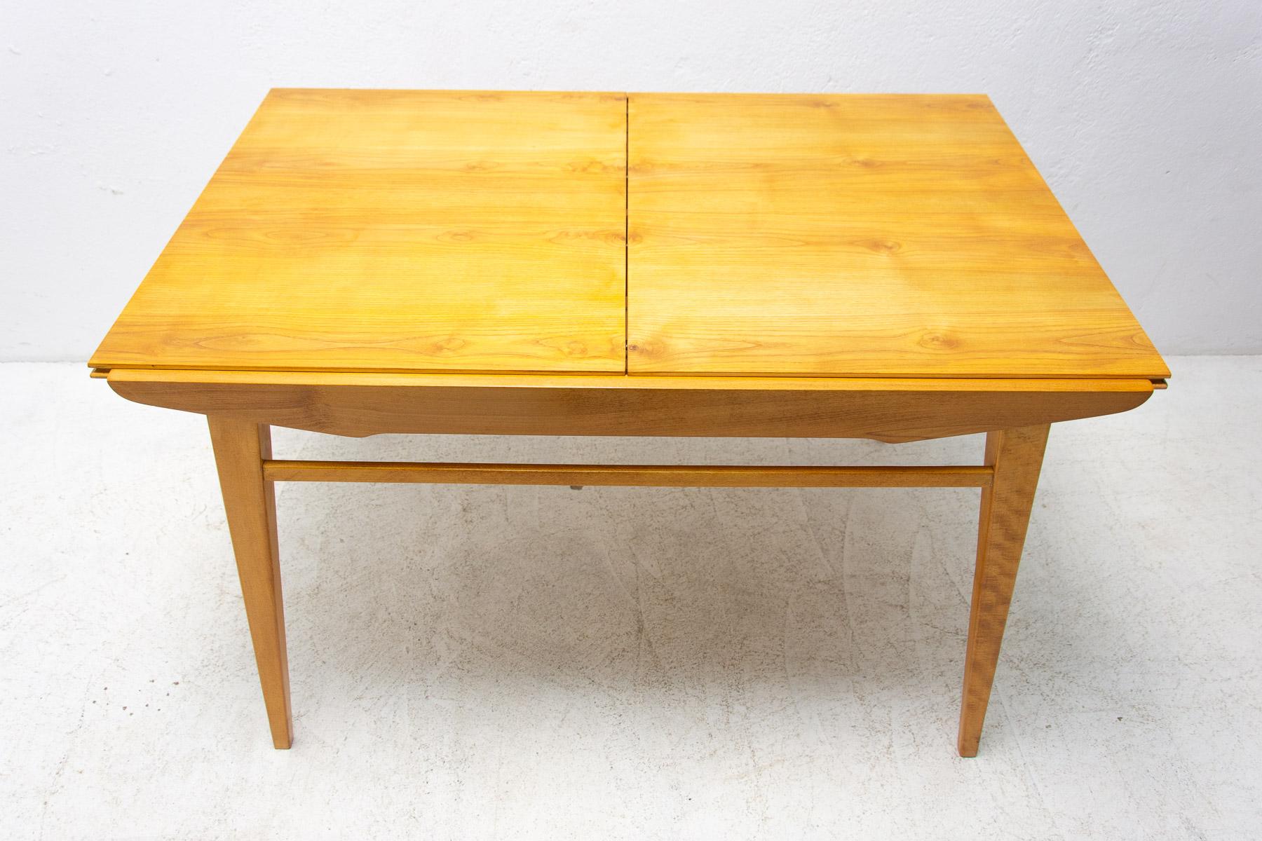 Wood Midcentury Folding Dining Table by Bohumil Landsman for Jitona, 1970s For Sale