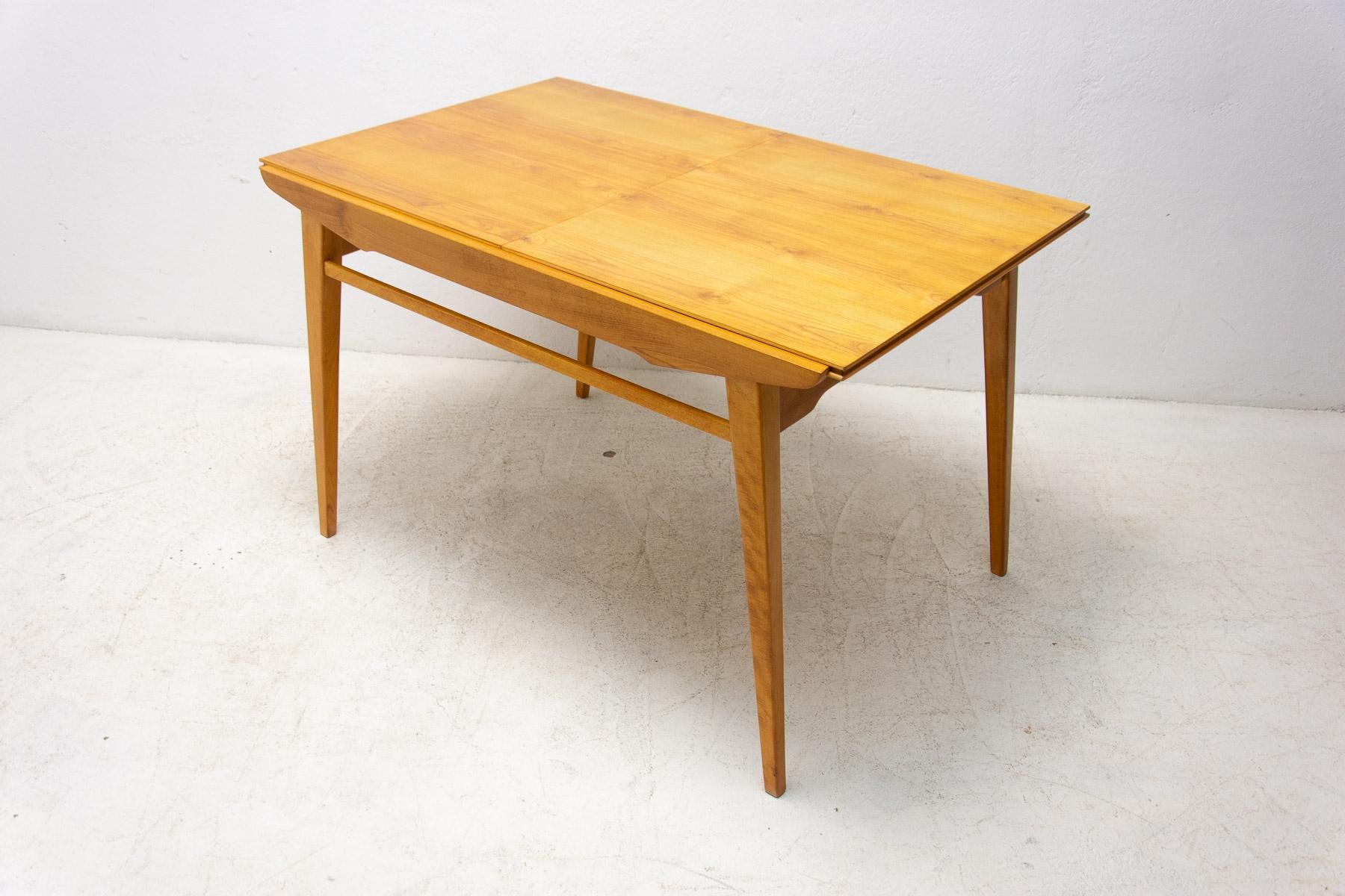 Midcentury Folding Dining Table by Bohumil Landsman for Jitona, 1970s For Sale 2