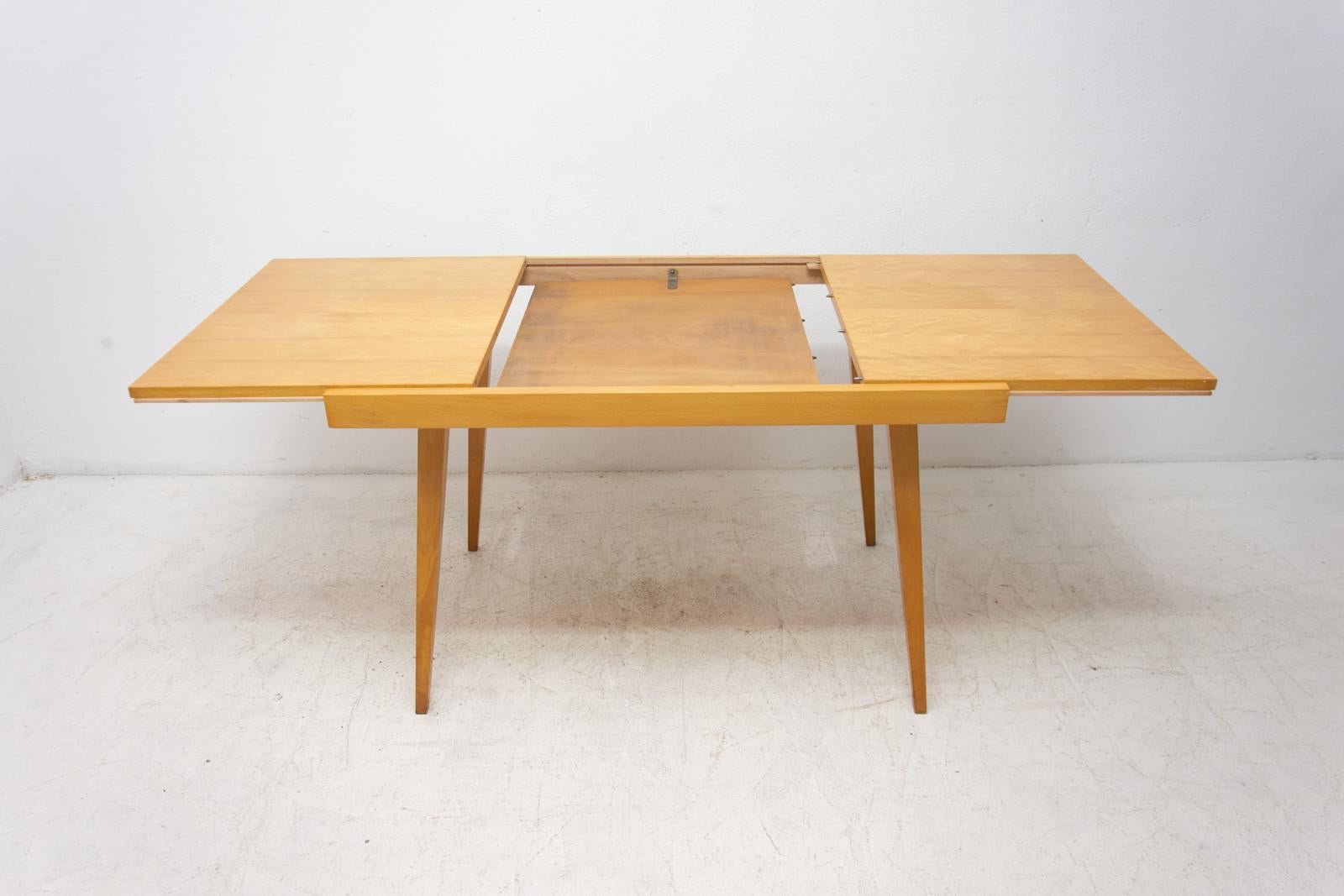 Midcentury Folding Dining Table by Frantisek Jirak for Tatra Nabytok, 1960s 3