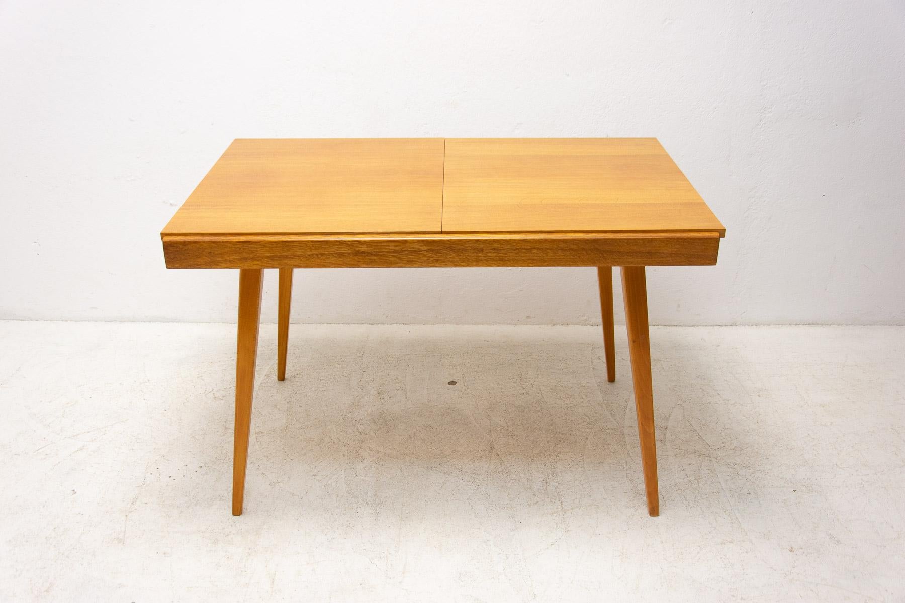 Midcentury Folding Dining Table by František Jirák for Tatra Nábytok, 1970s For Sale 9